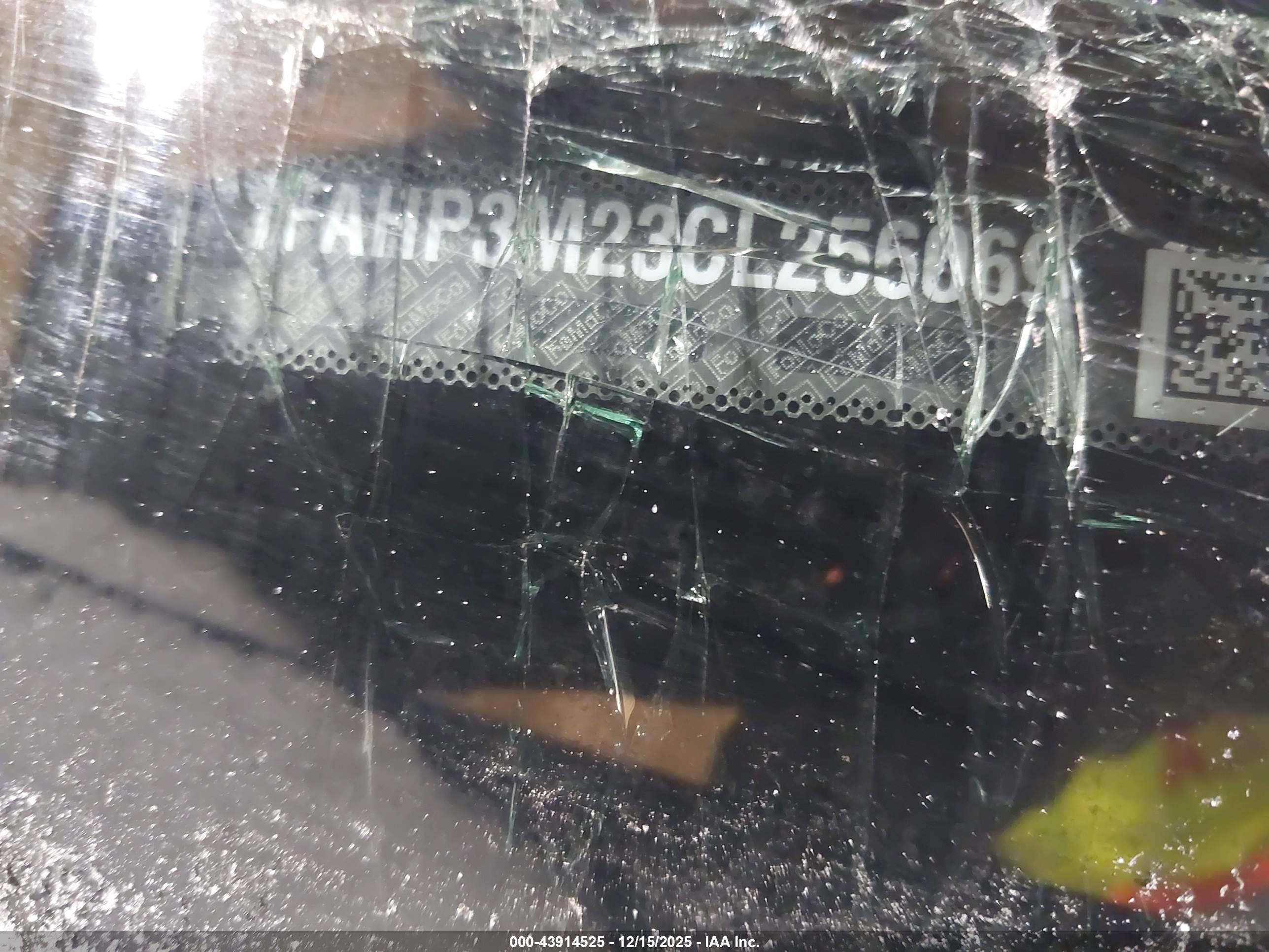 FORD FOCUS image 9