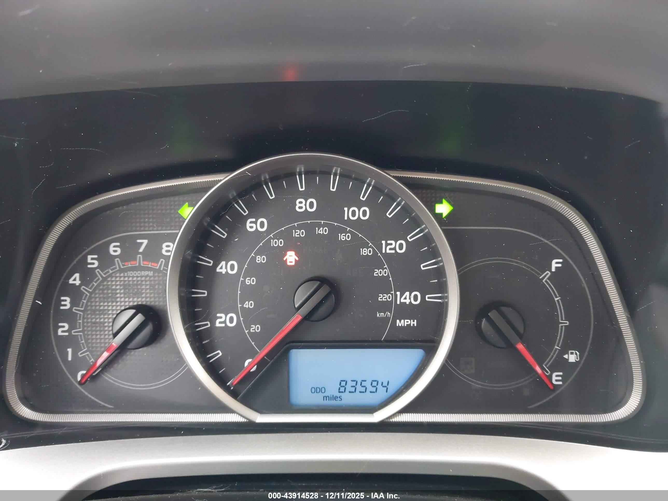 TOYOTA RAV4 image 7