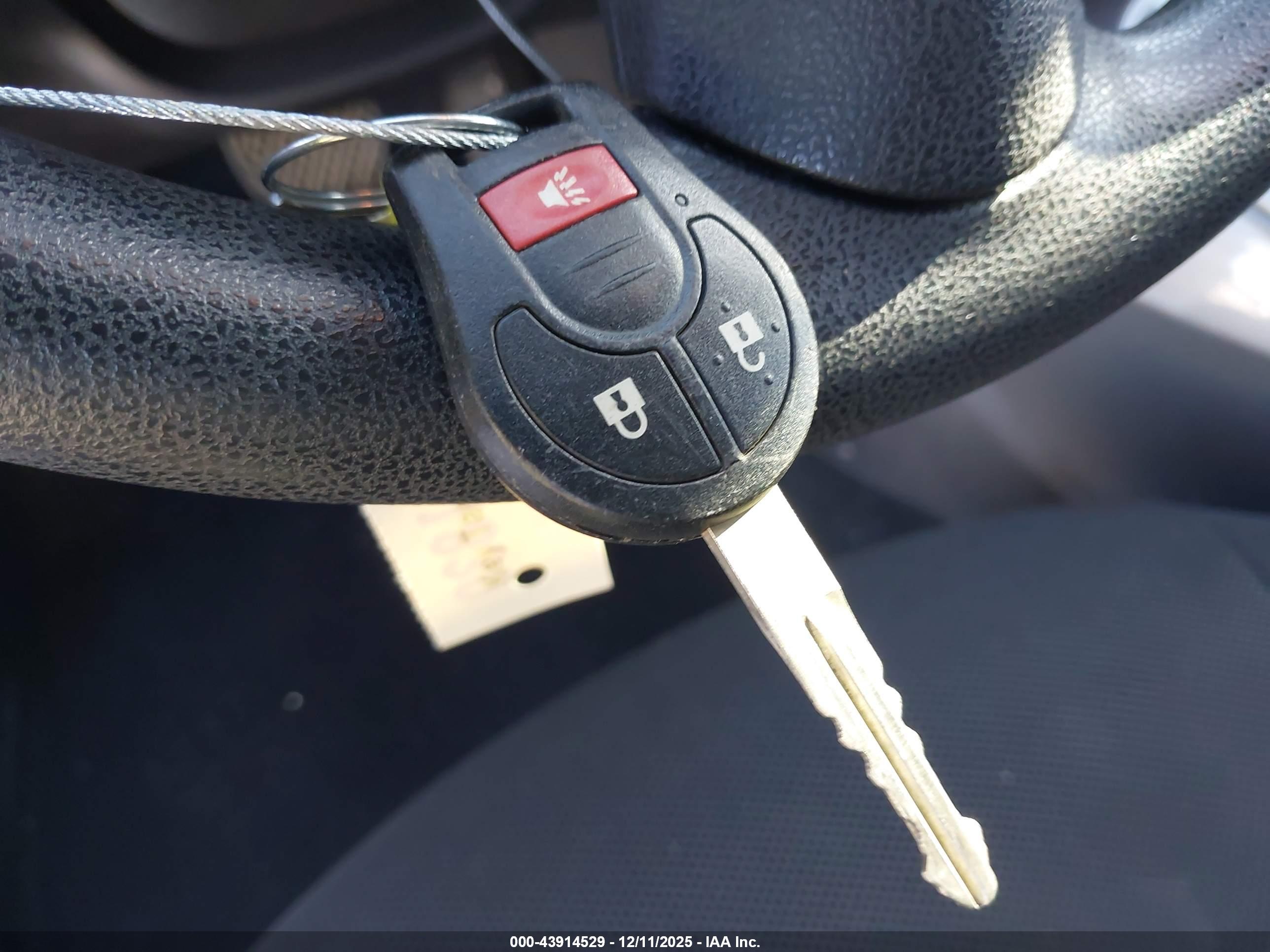NISSAN JUKE image 11