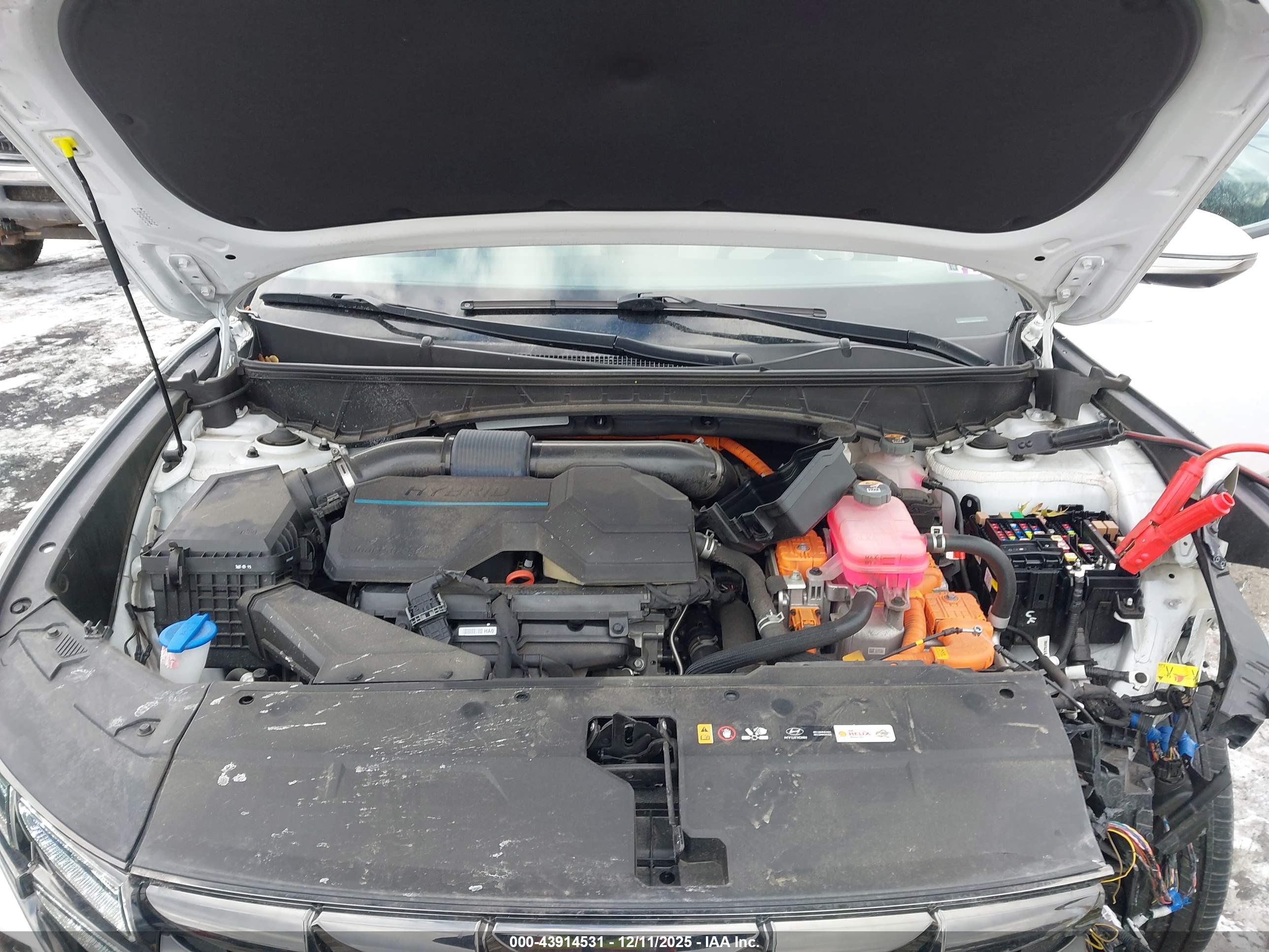 HYUNDAI TUCSON image 10