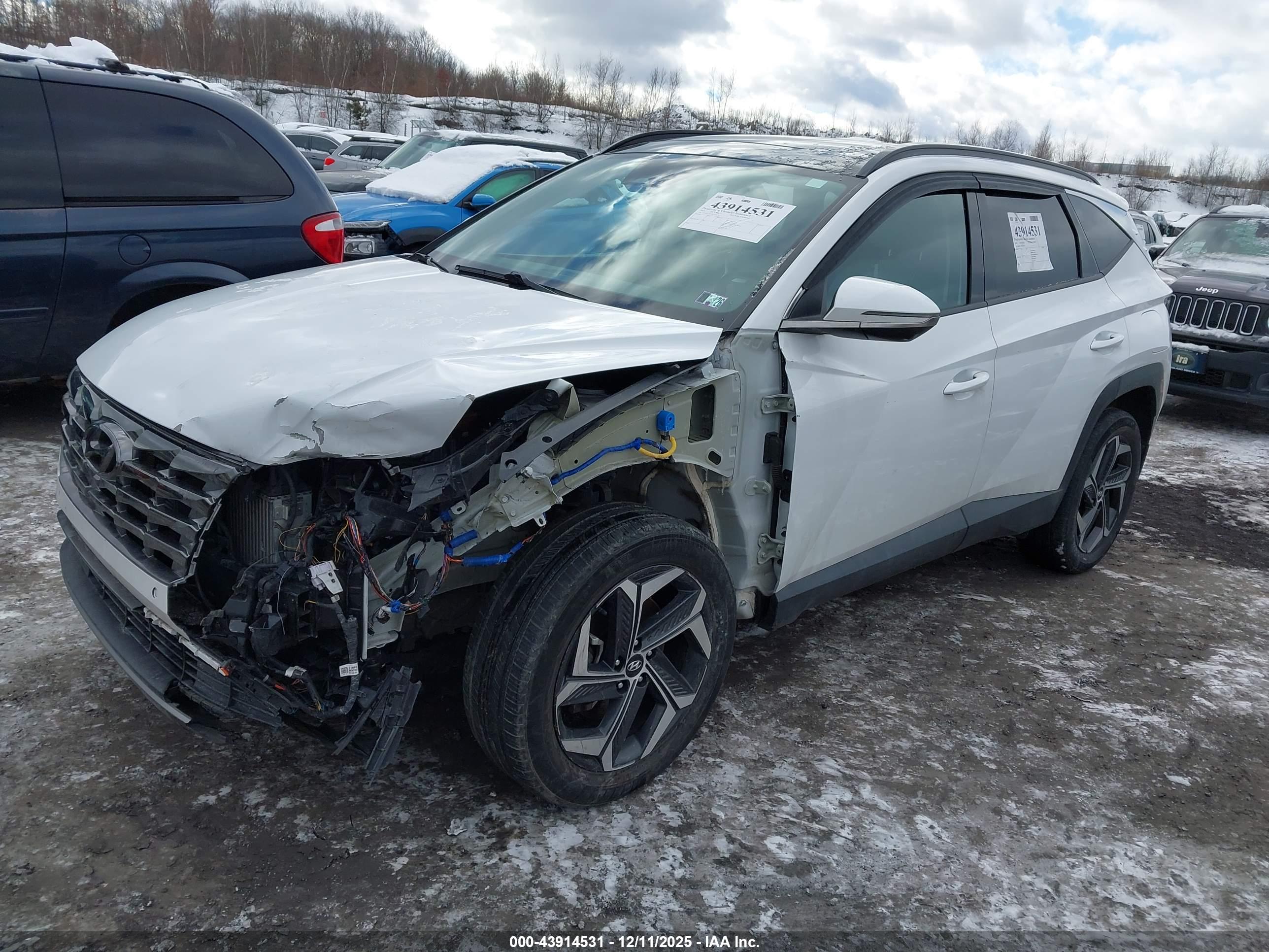 HYUNDAI TUCSON image 2