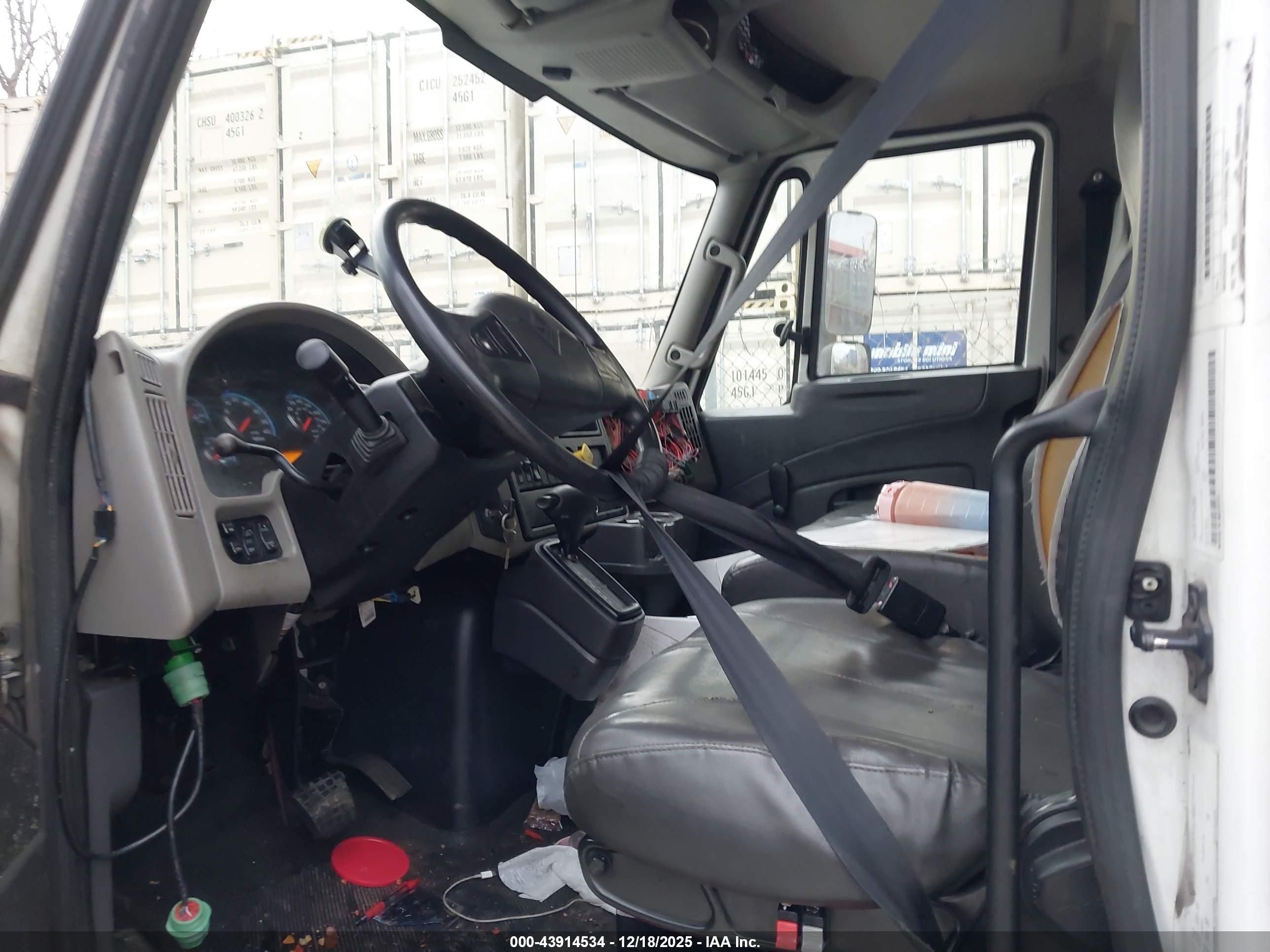 INTERNATIONAL DURASTAR image 8