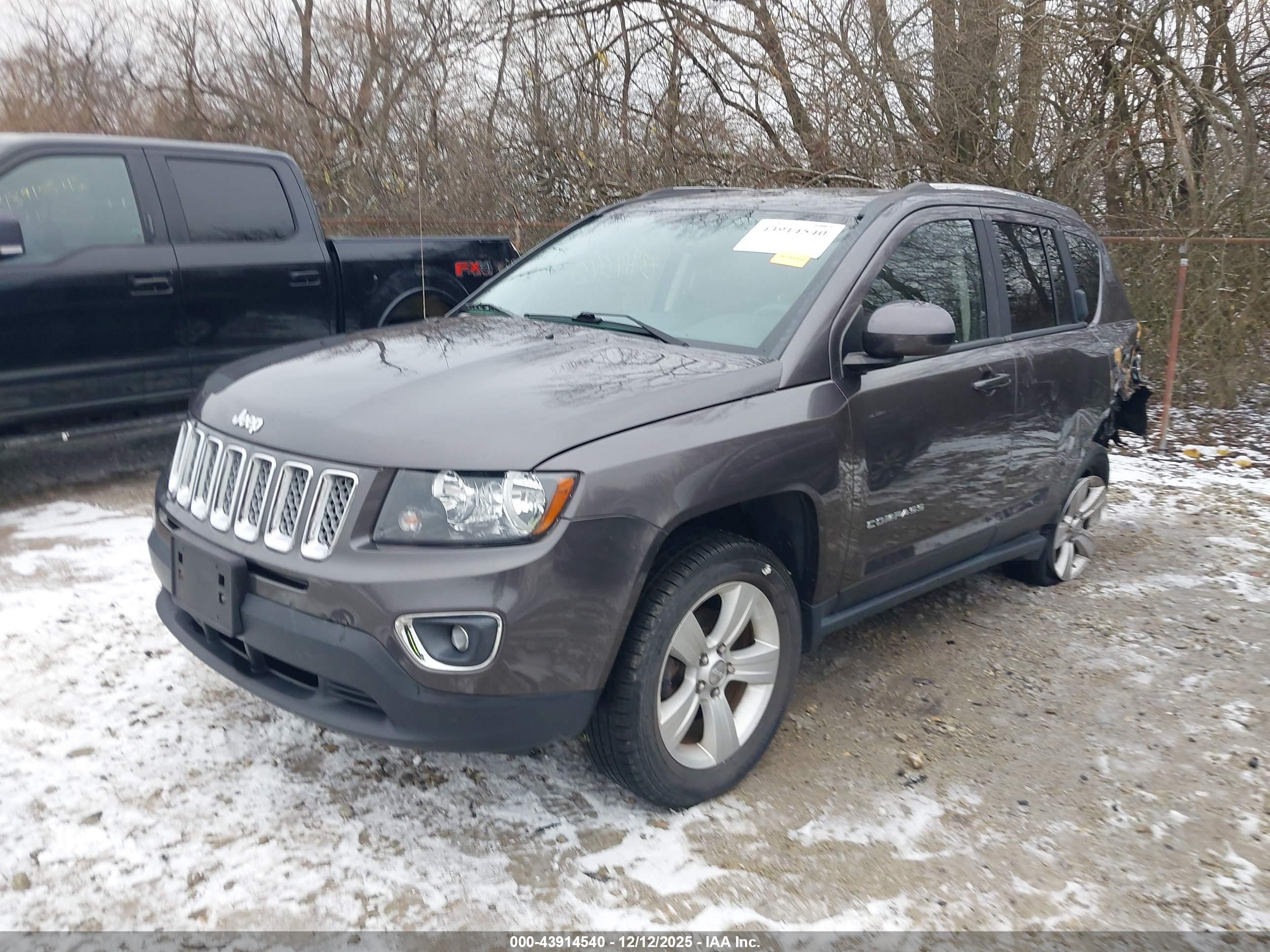JEEP COMPASS image 2