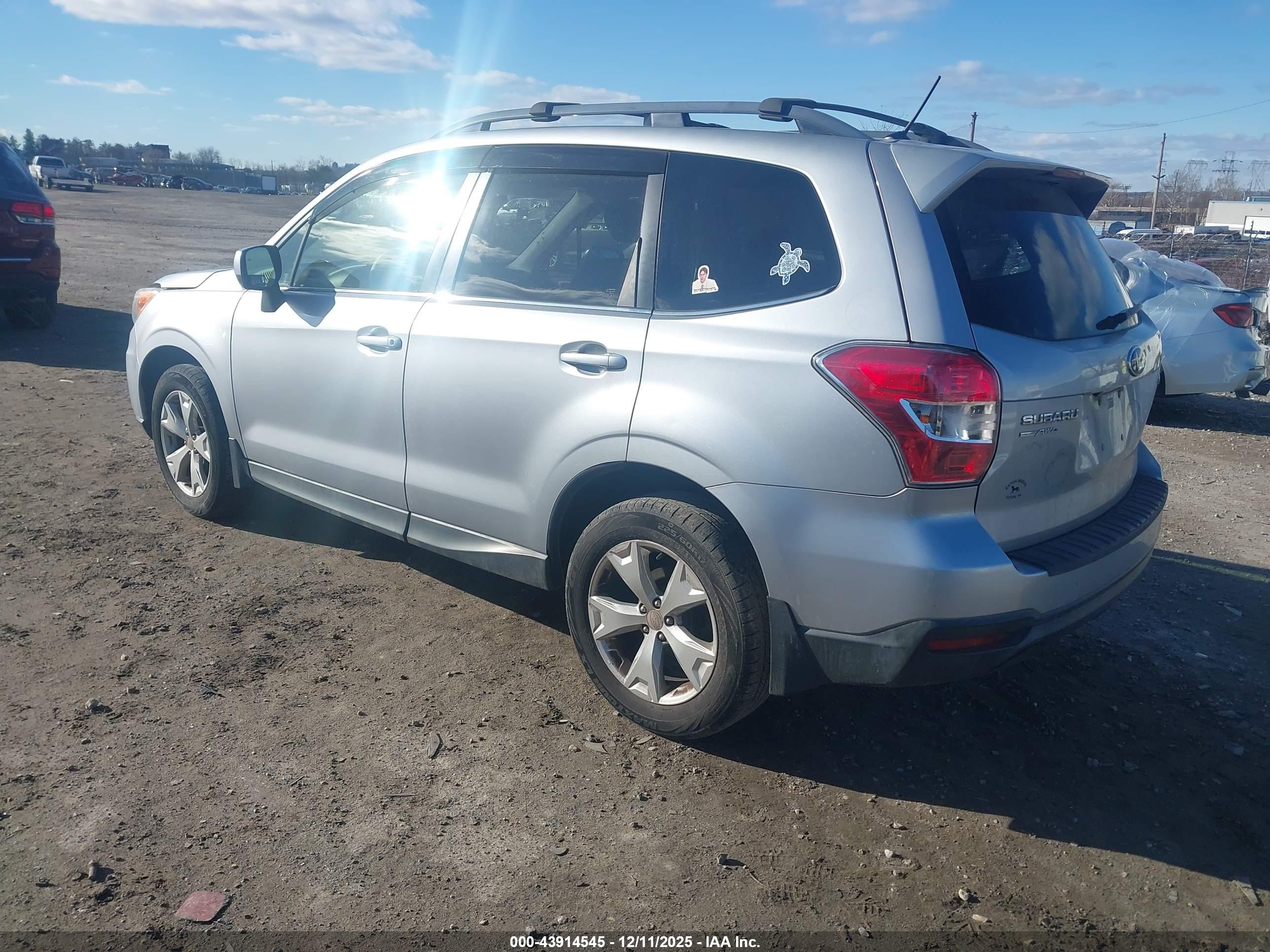 SUBARU FORESTER image 3