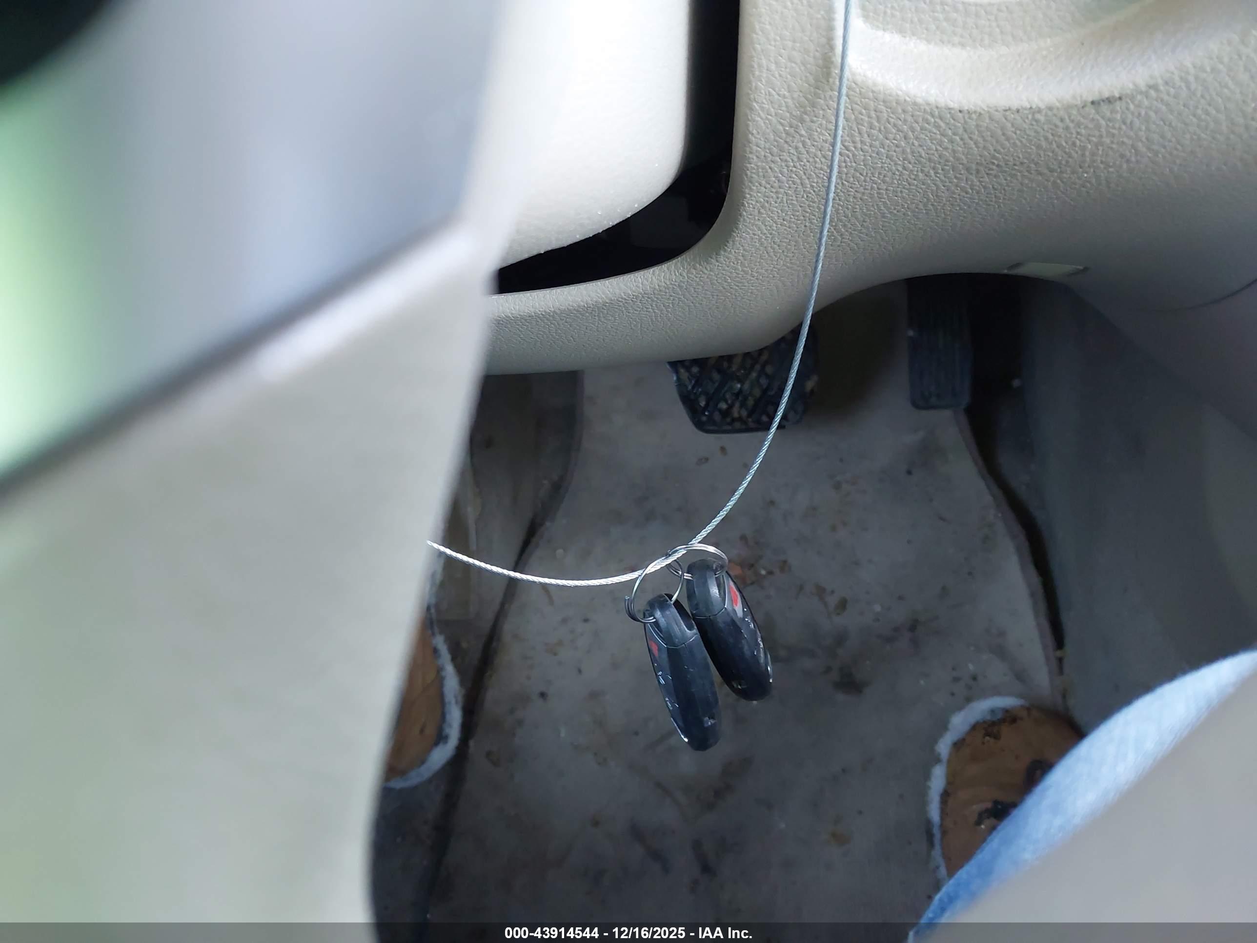 NISSAN MURANO image 11