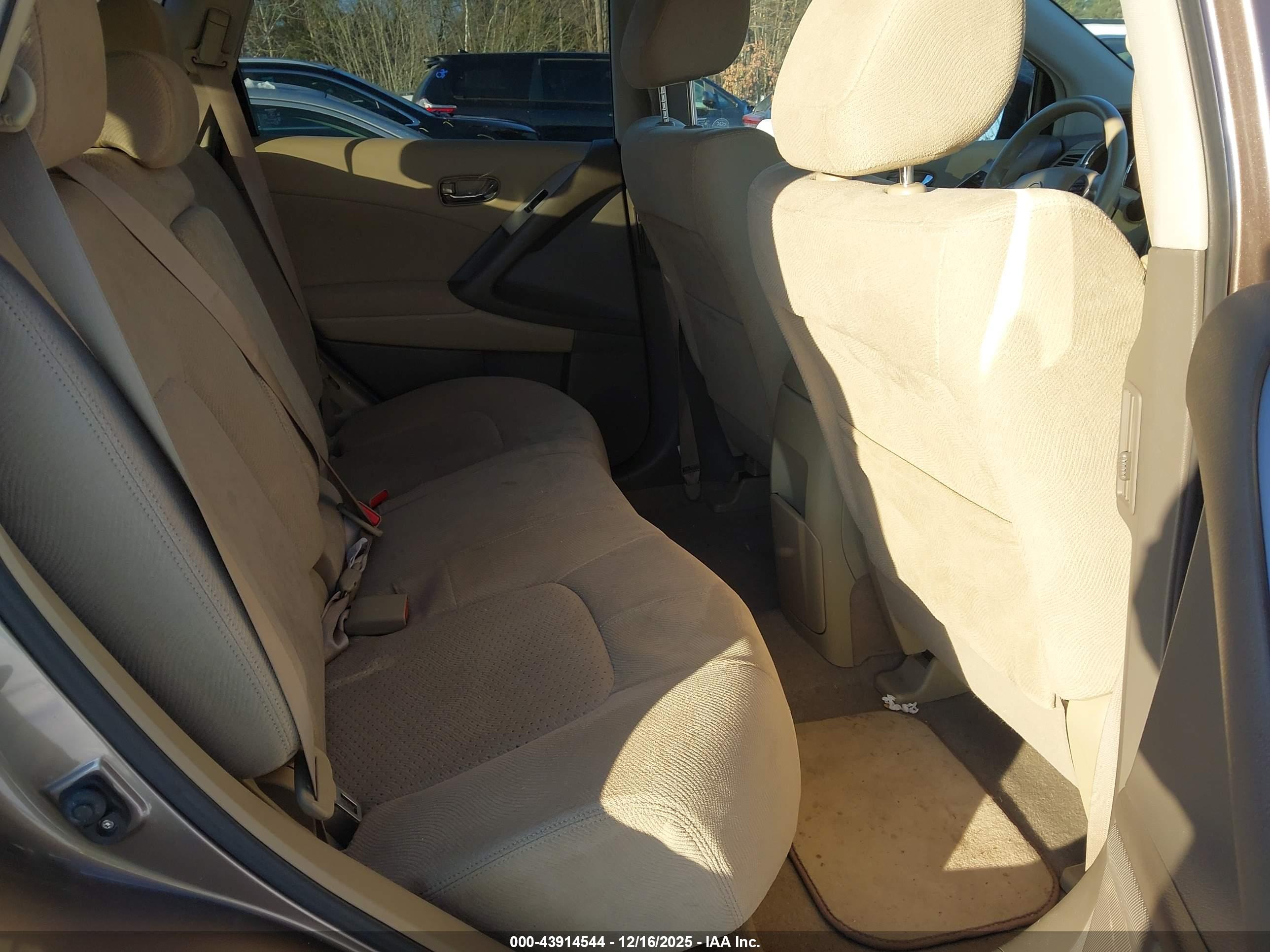 NISSAN MURANO image 8