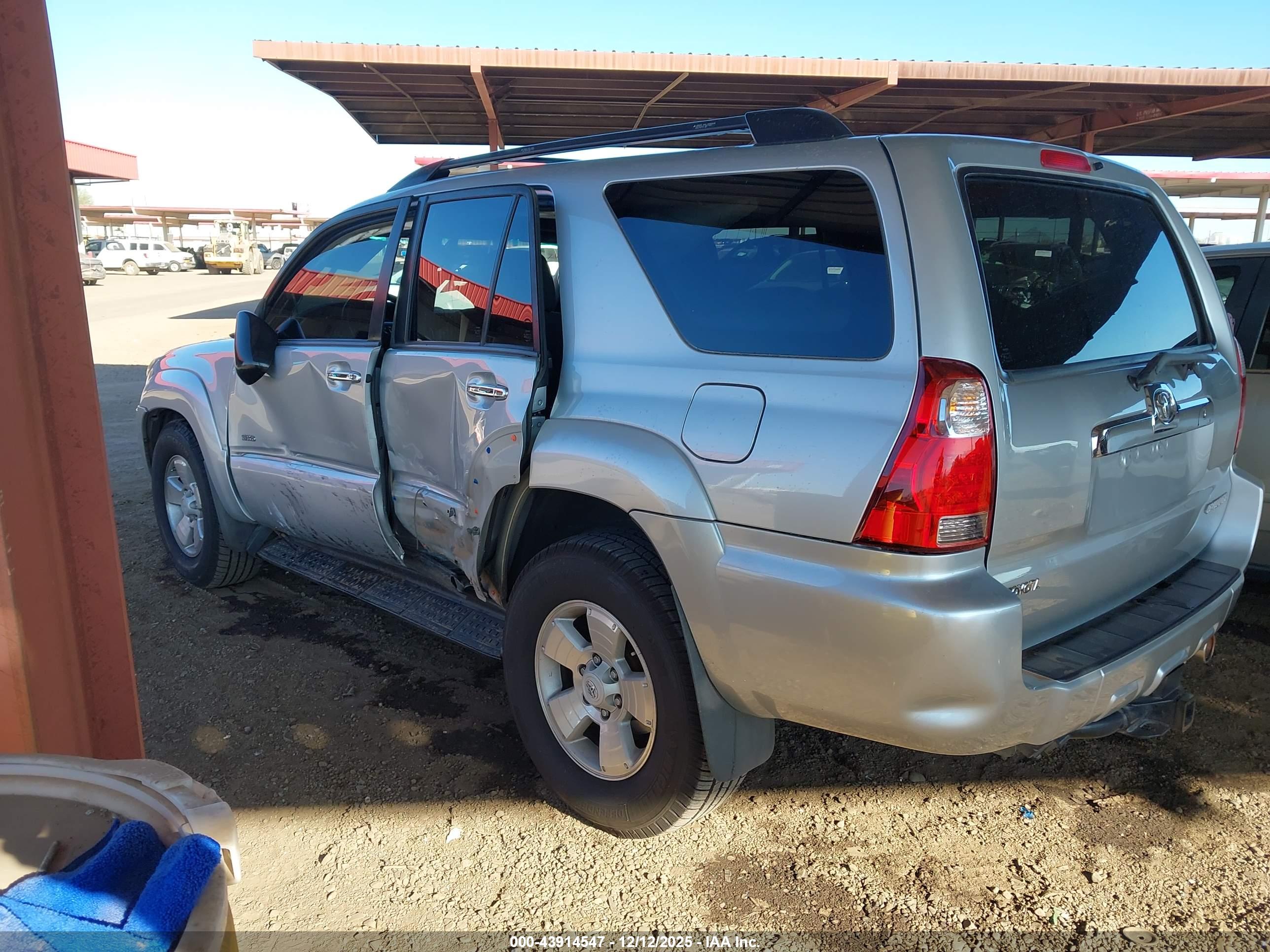 TOYOTA 4RUNNER image 3