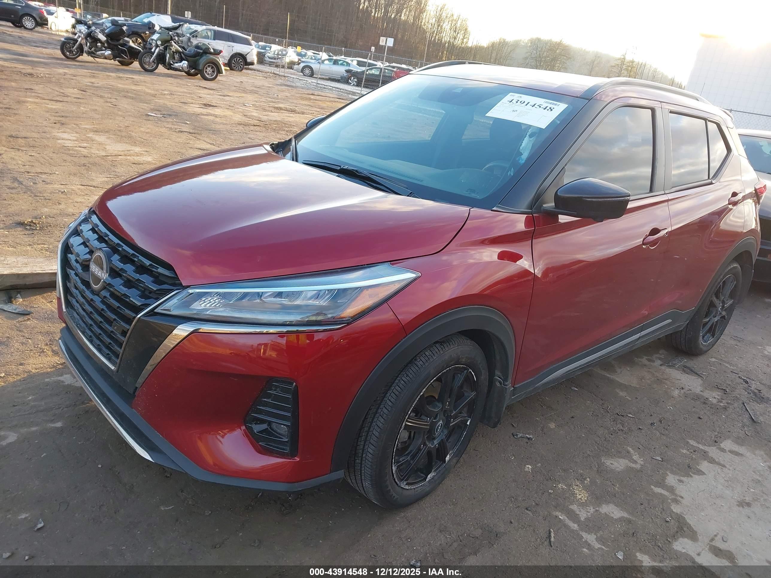 NISSAN KICKS image 2