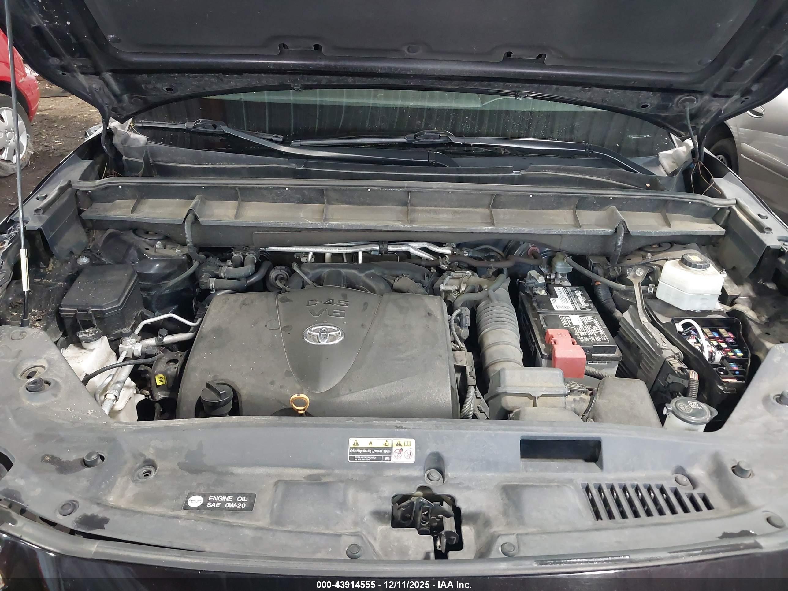 TOYOTA HIGHLANDER image 10