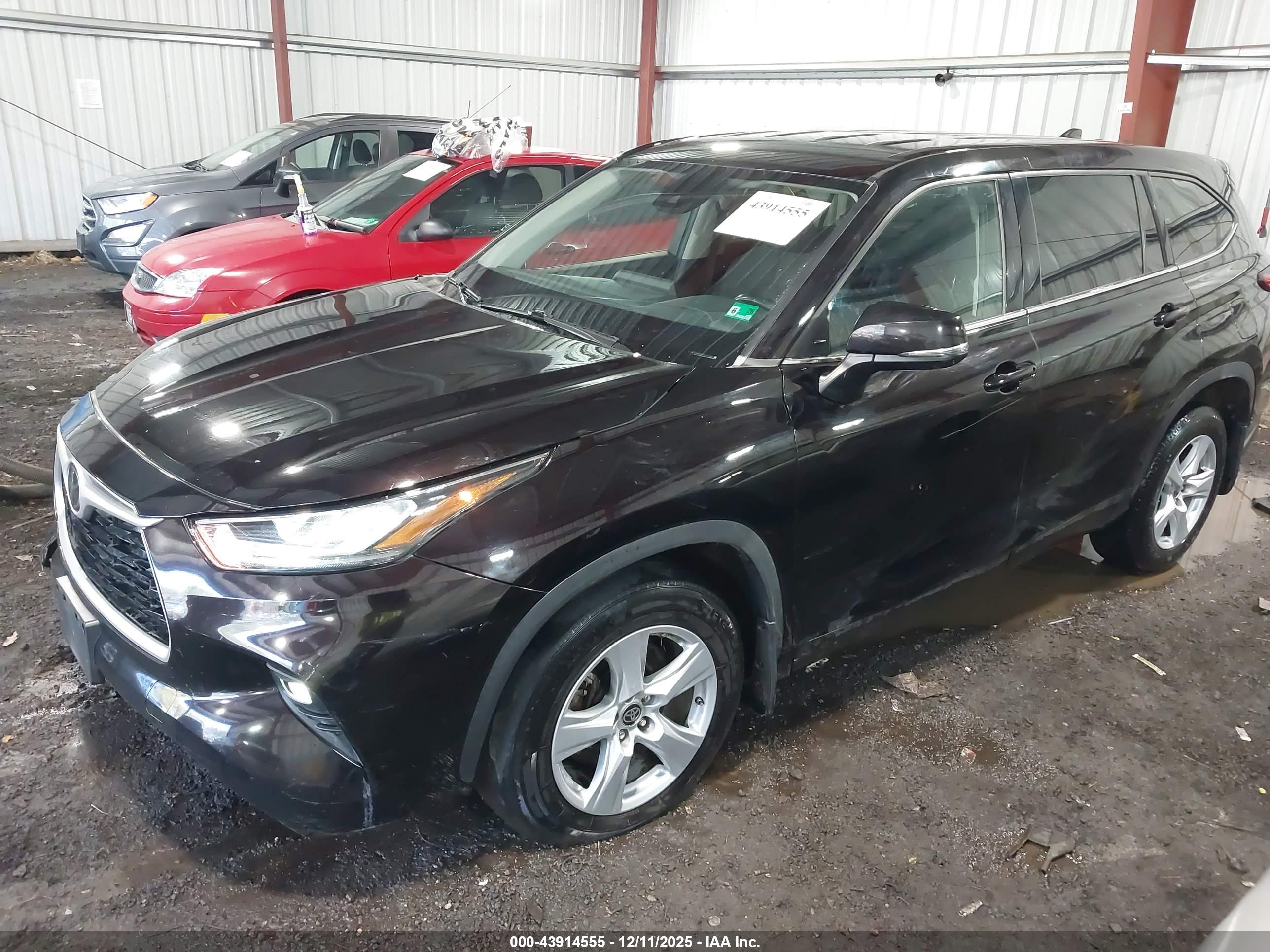 TOYOTA HIGHLANDER image 2