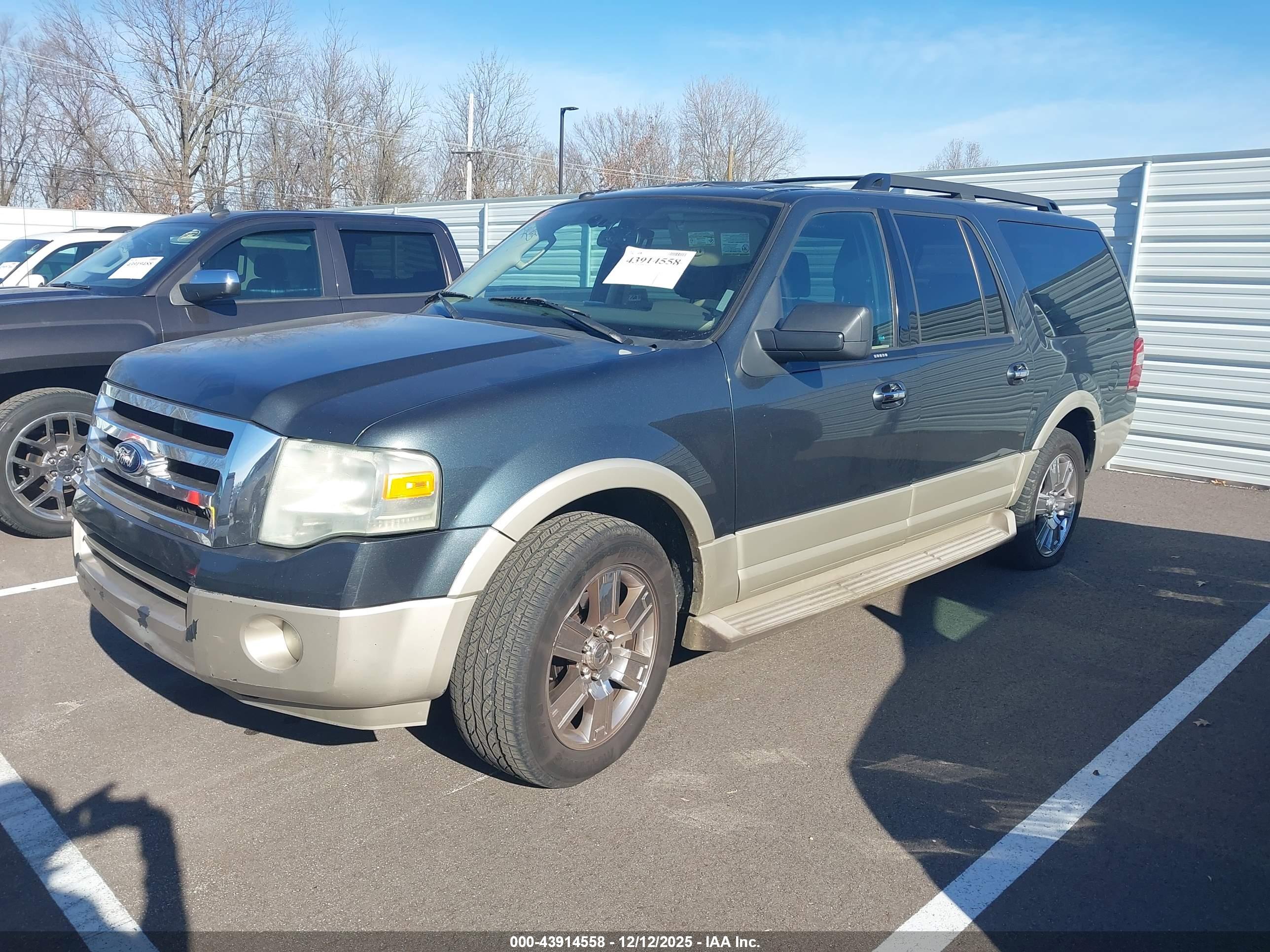 FORD EXPEDITION image 2