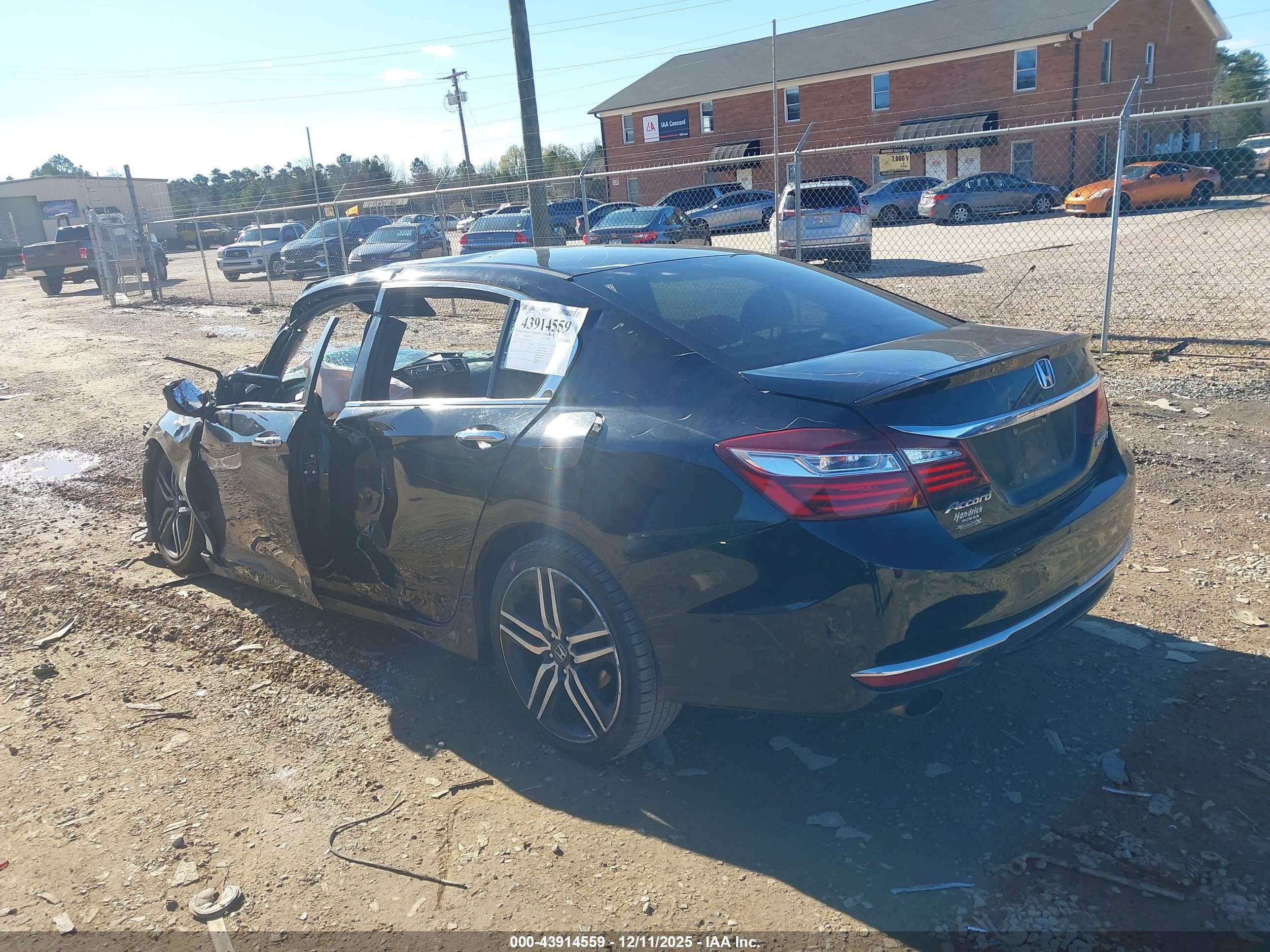 HONDA ACCORD image 3