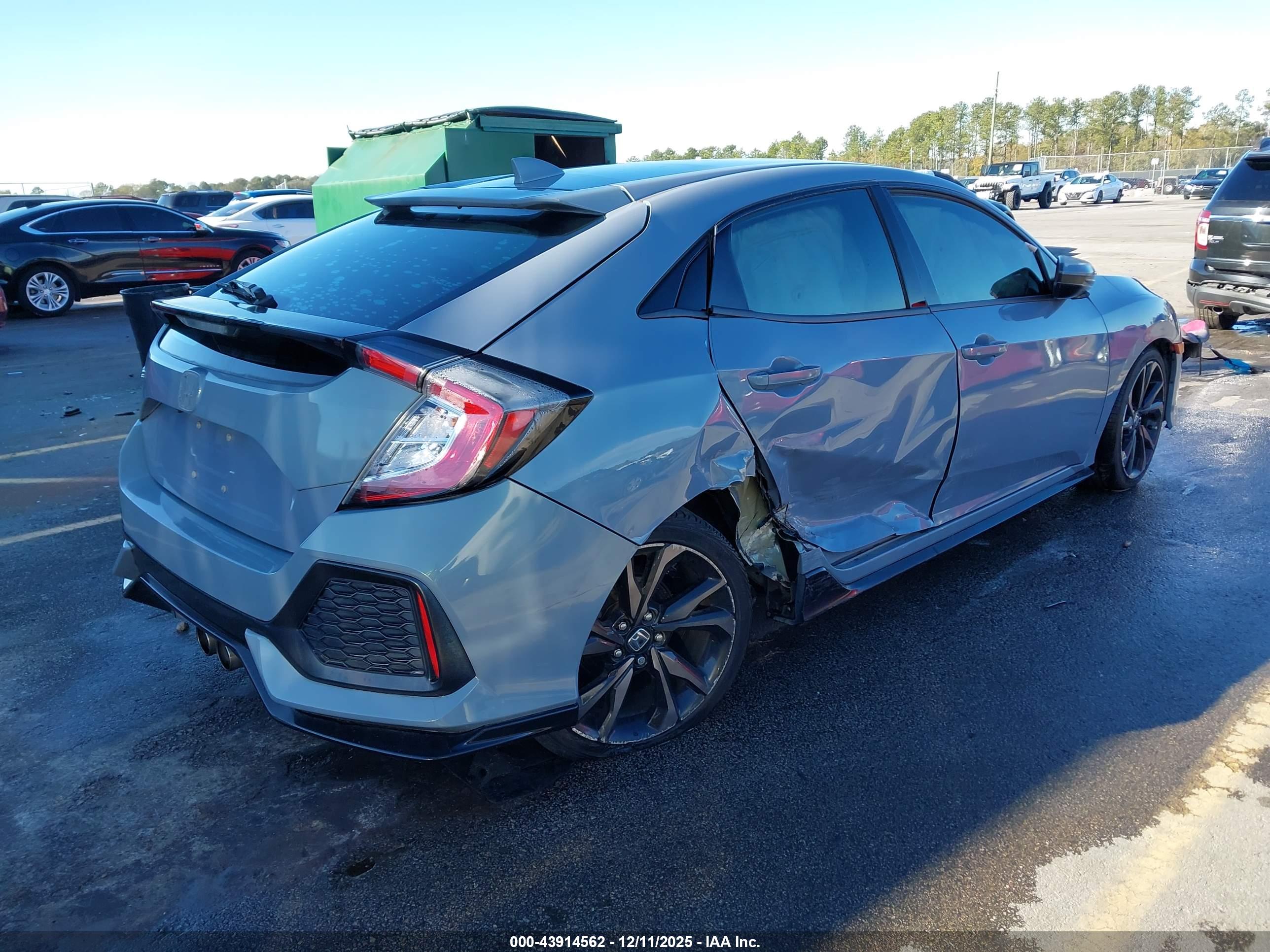 HONDA CIVIC image 4