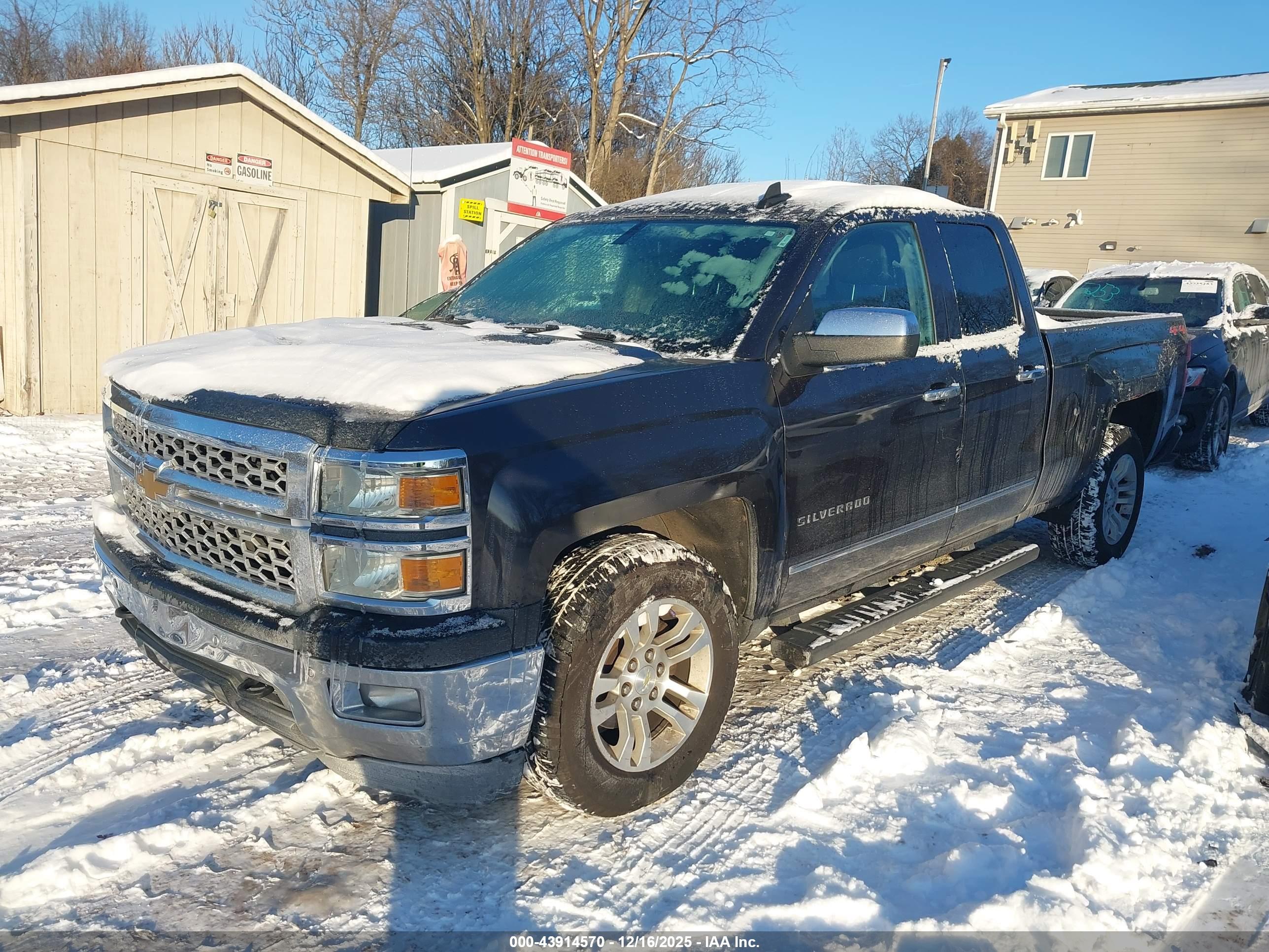 CHEVROLET SILVERADO image 2