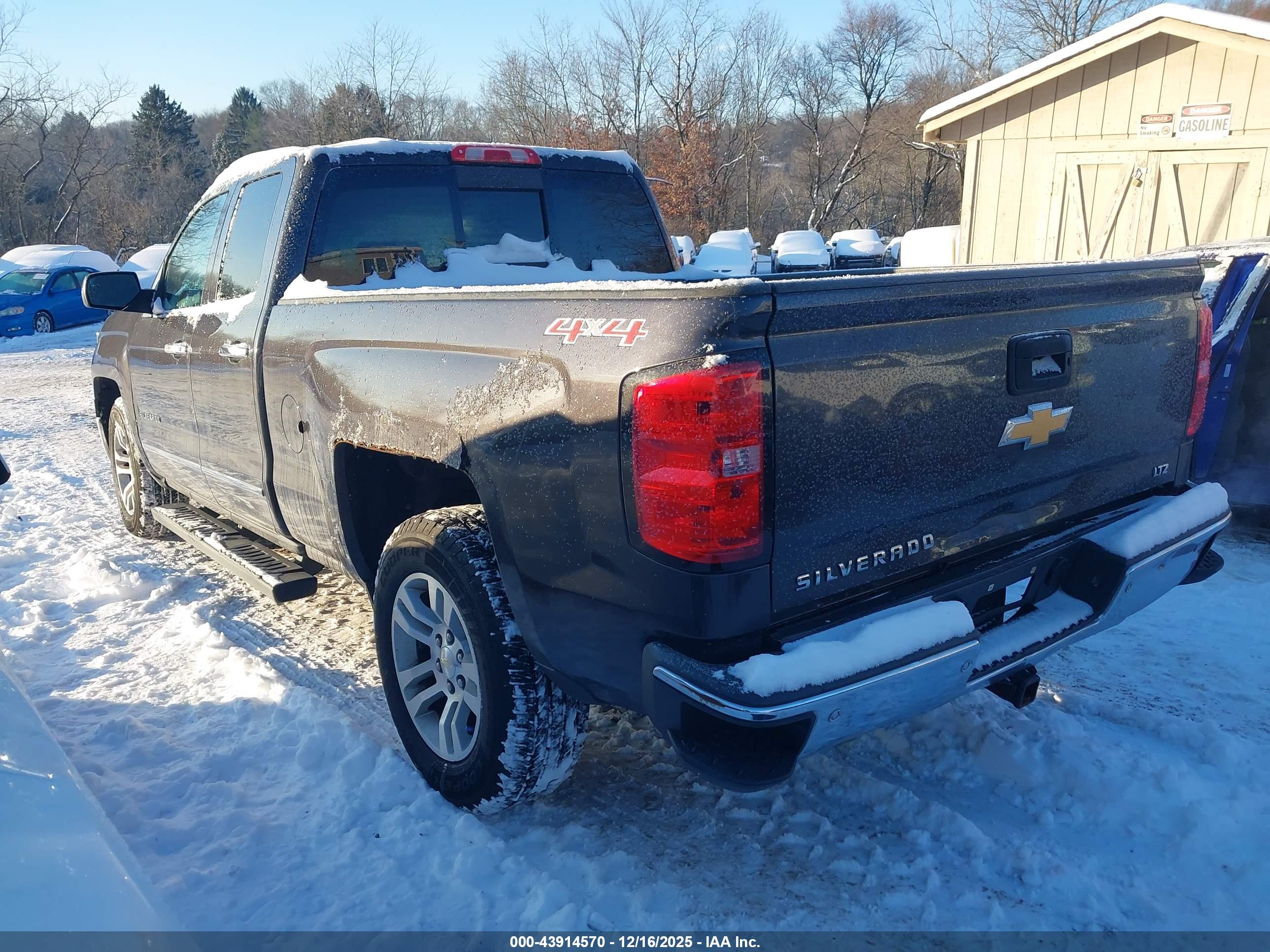 CHEVROLET SILVERADO image 3