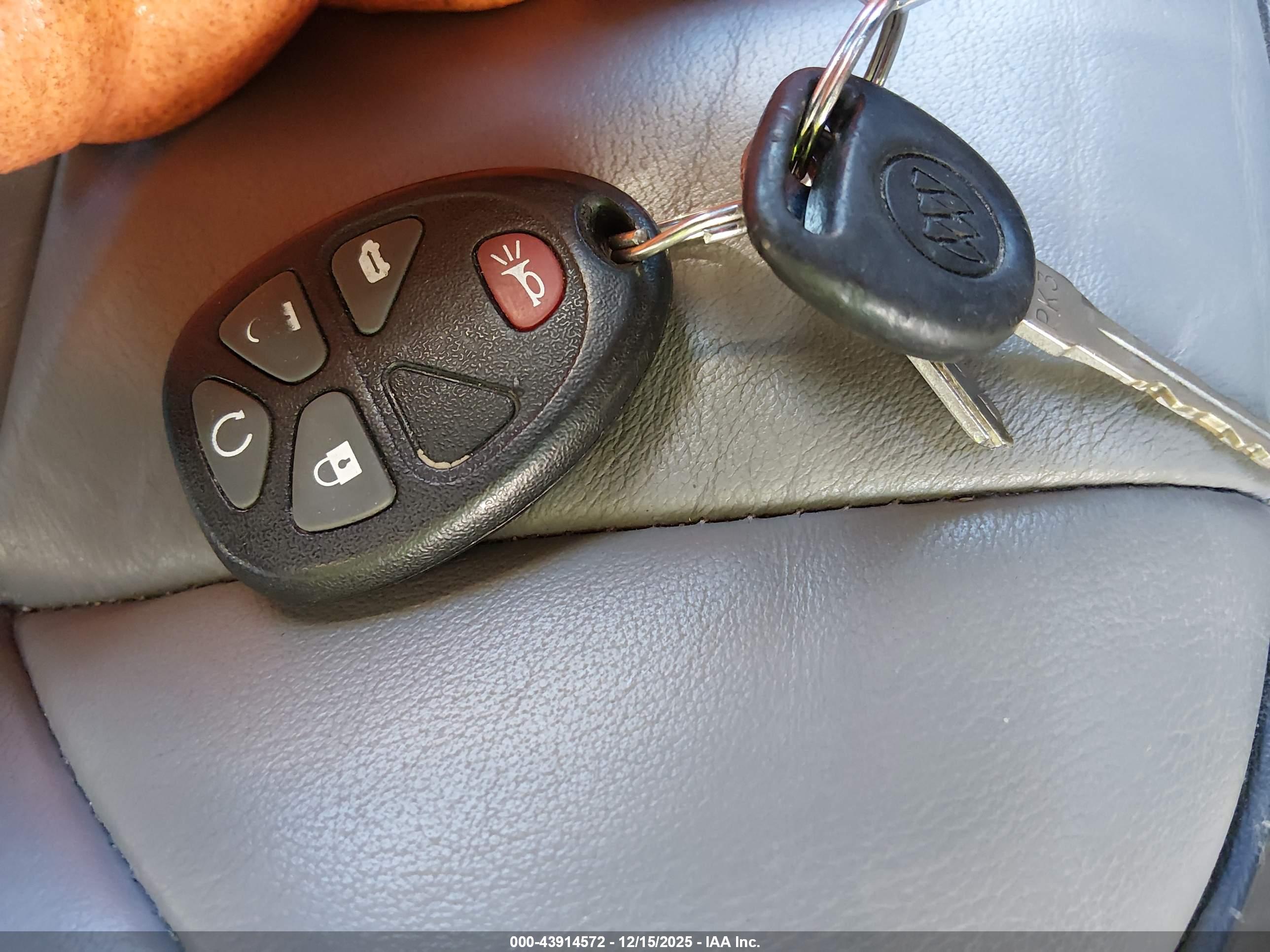 BUICK TERRAZA image 11