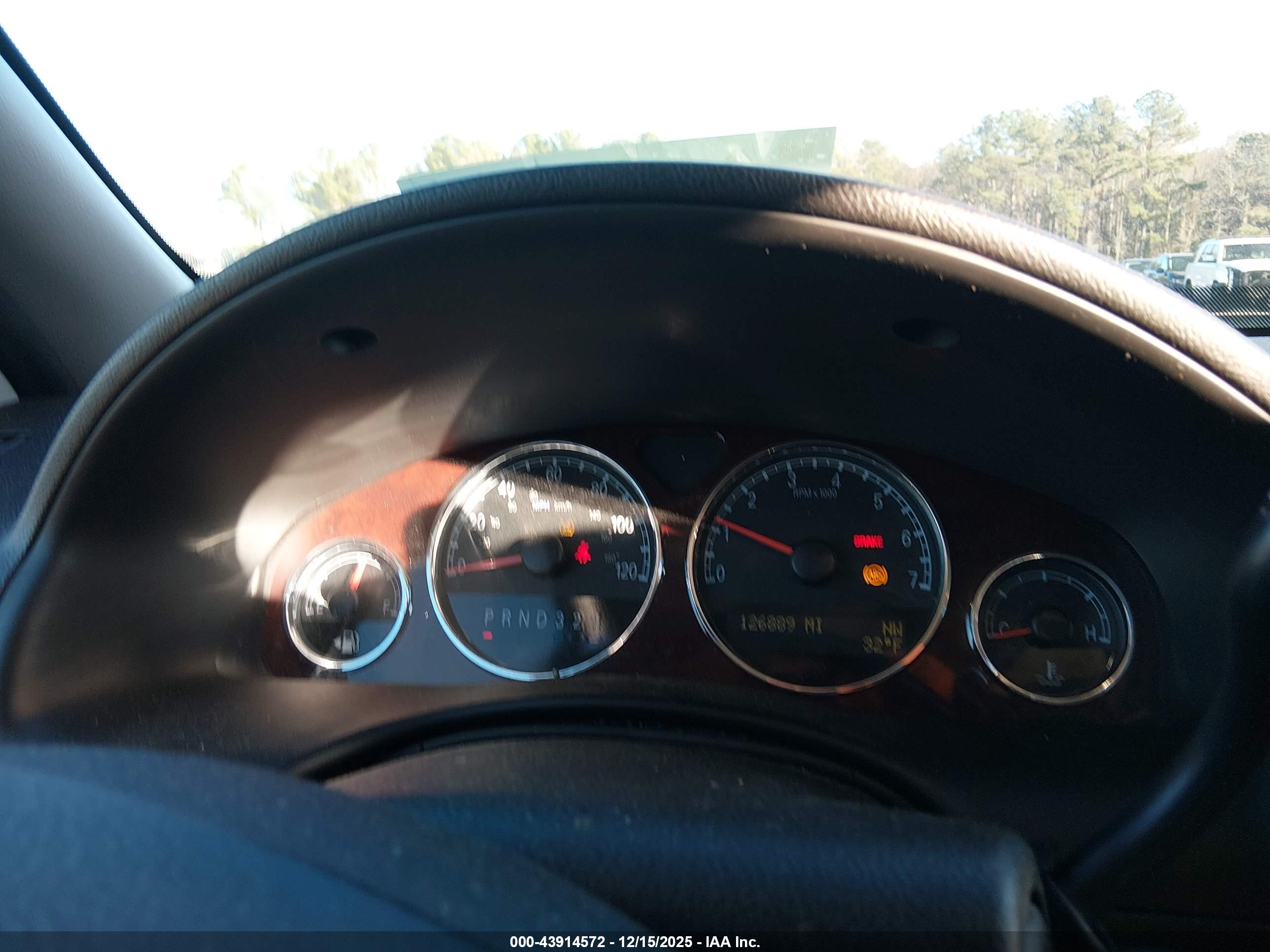BUICK TERRAZA image 7