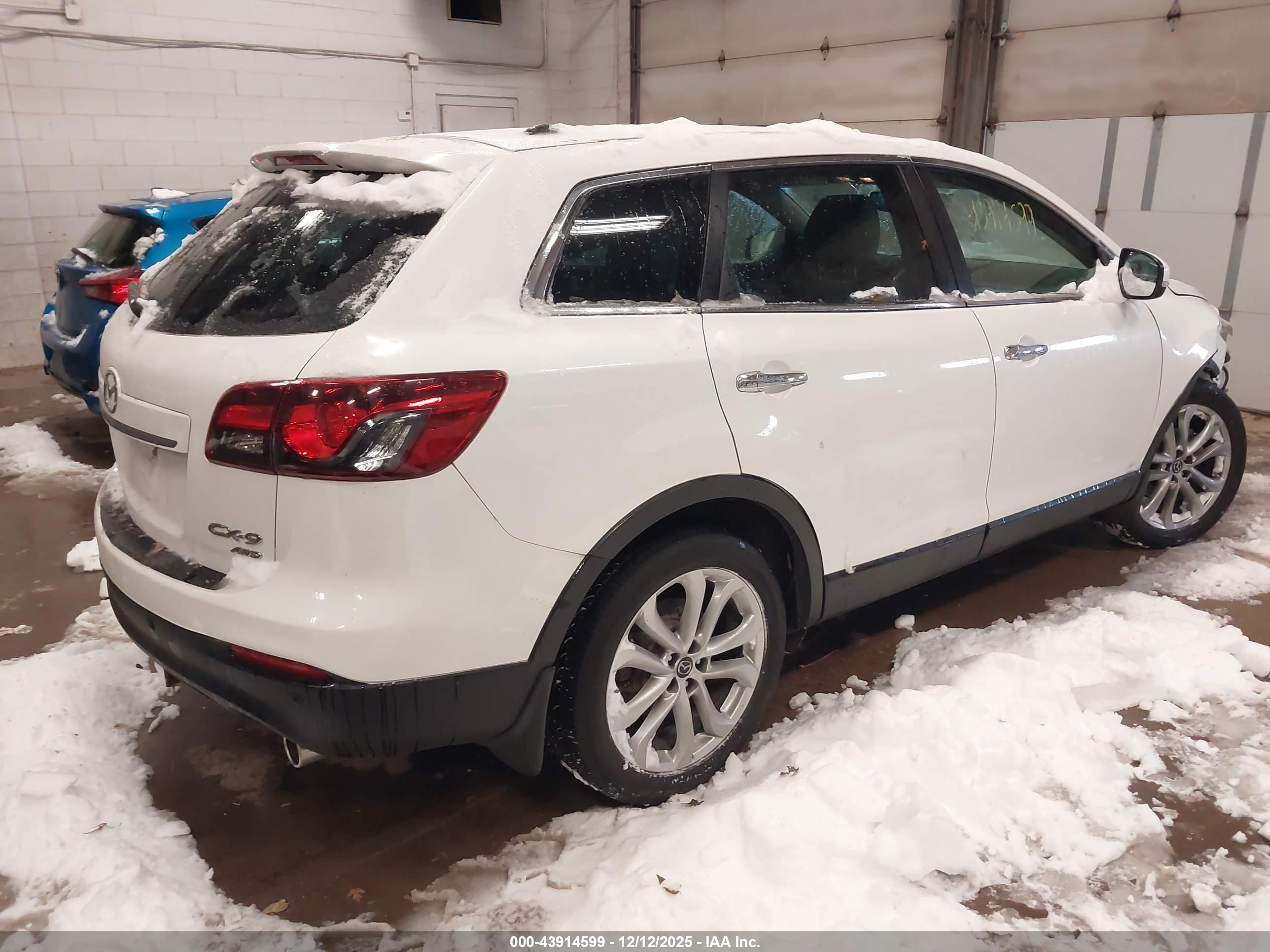 MAZDA CX-9 image 4