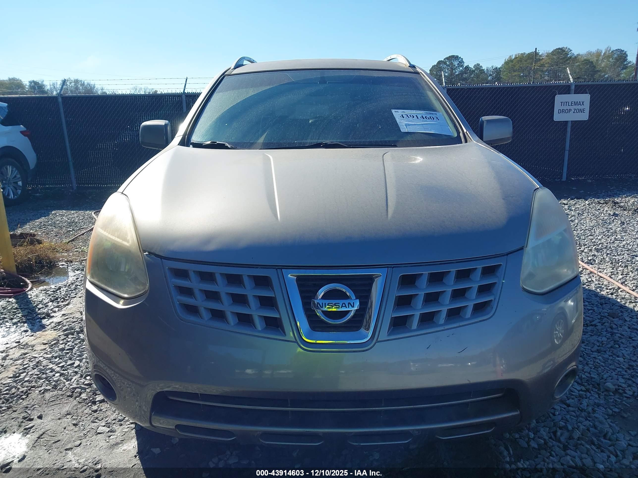 NISSAN ROGUE image 6