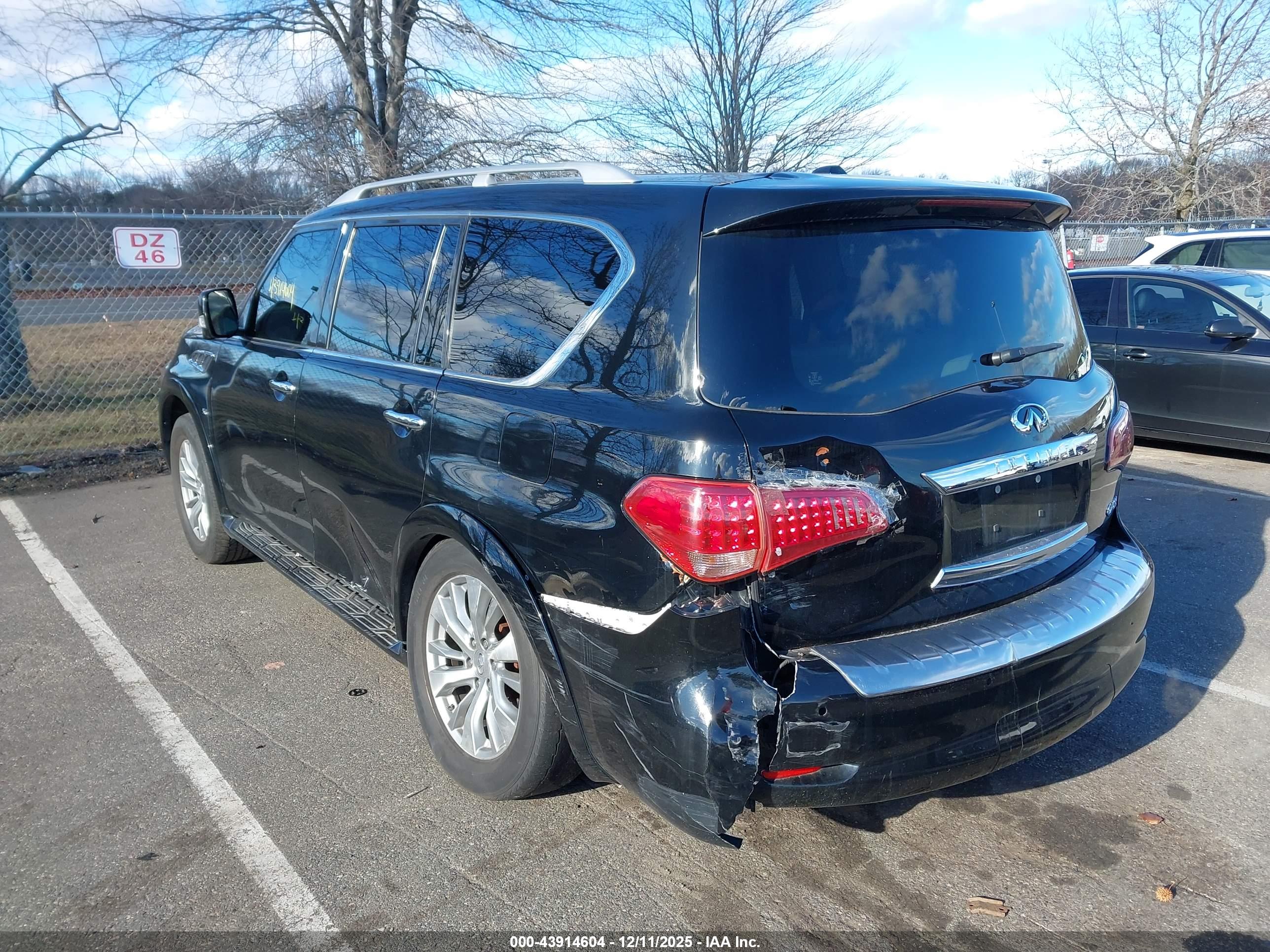 INFINITI QX80 image 3