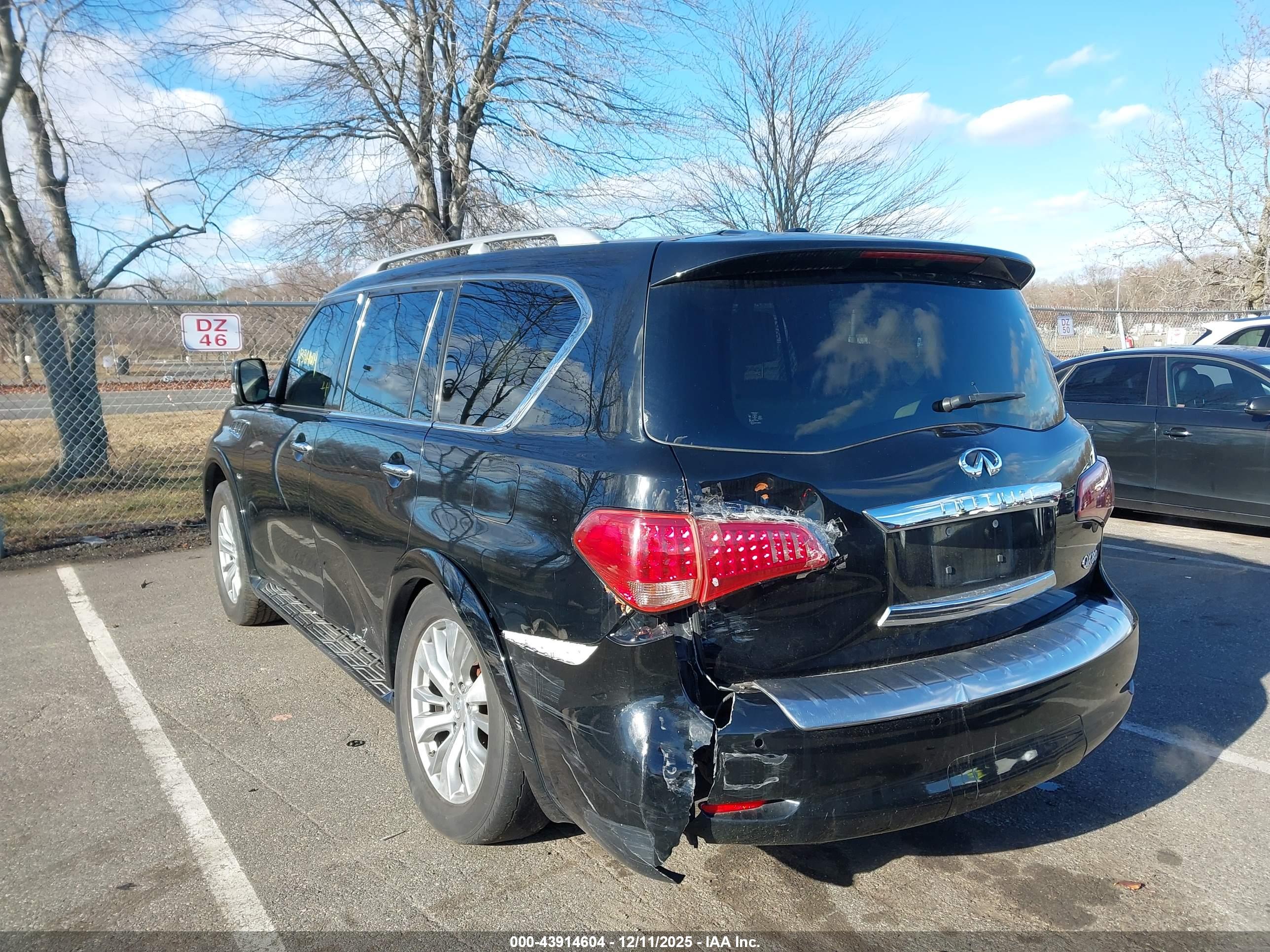 INFINITI QX80 image 6