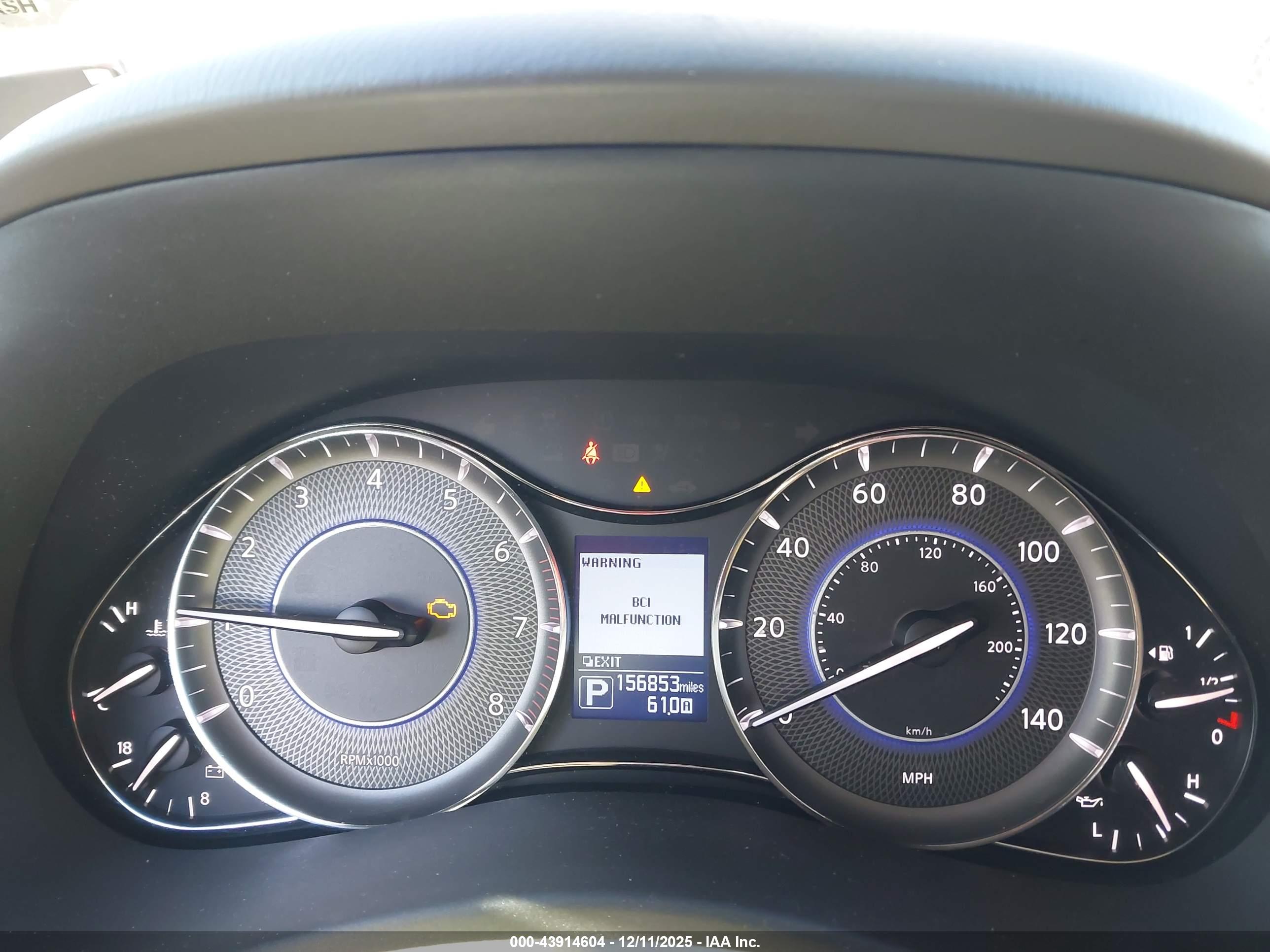INFINITI QX80 image 7