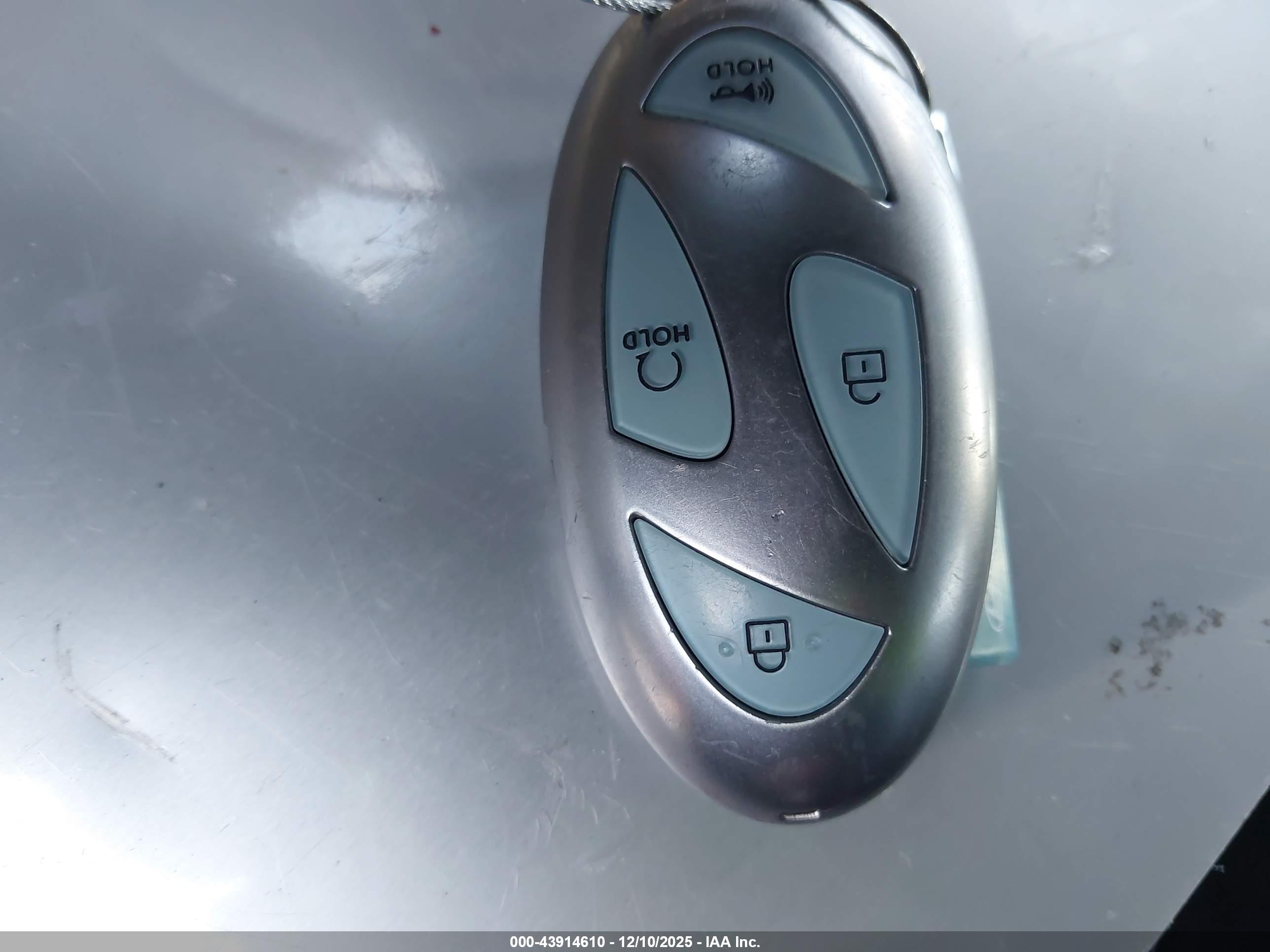 HYUNDAI IONIQ image 11