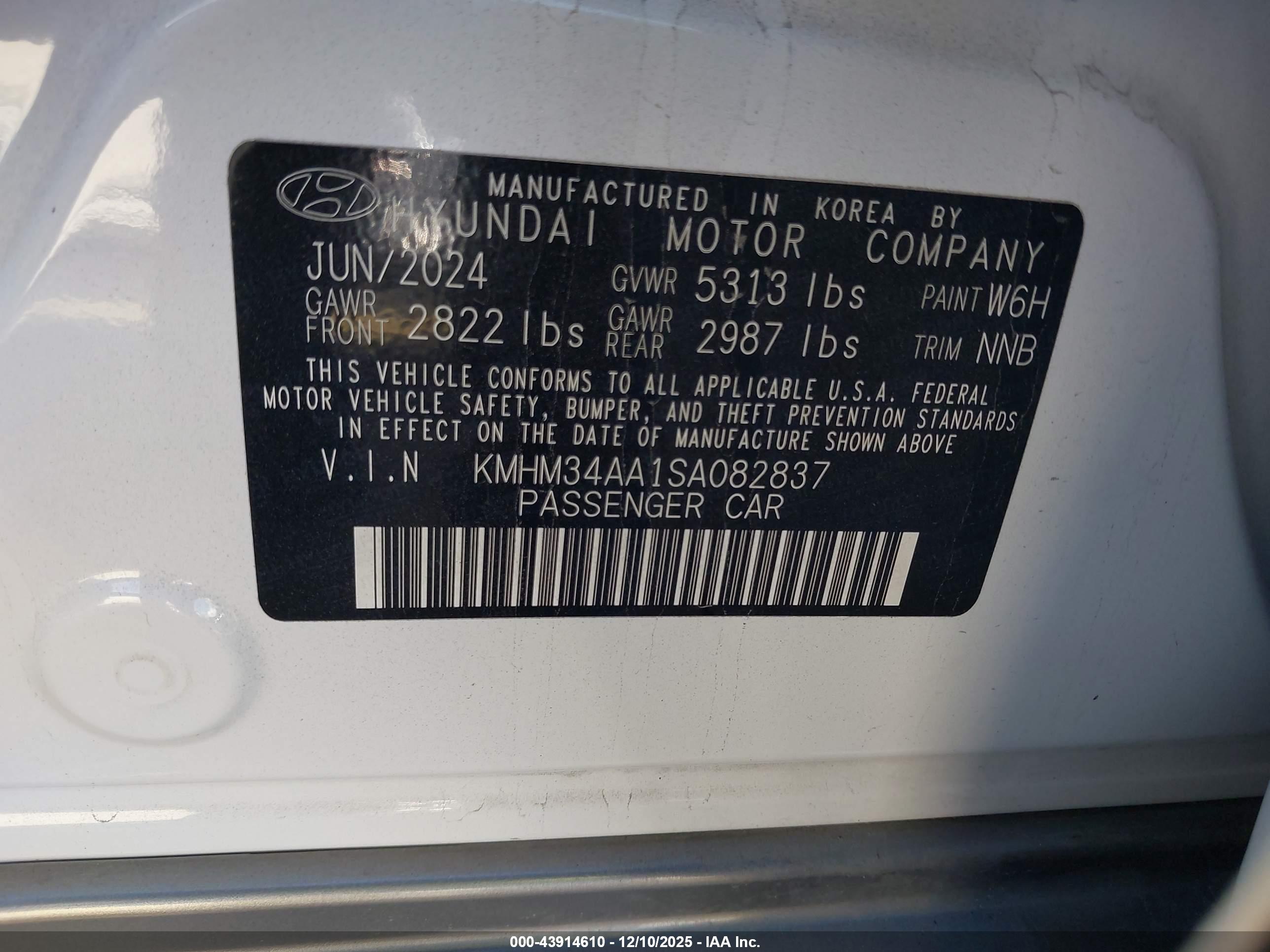 HYUNDAI IONIQ image 9