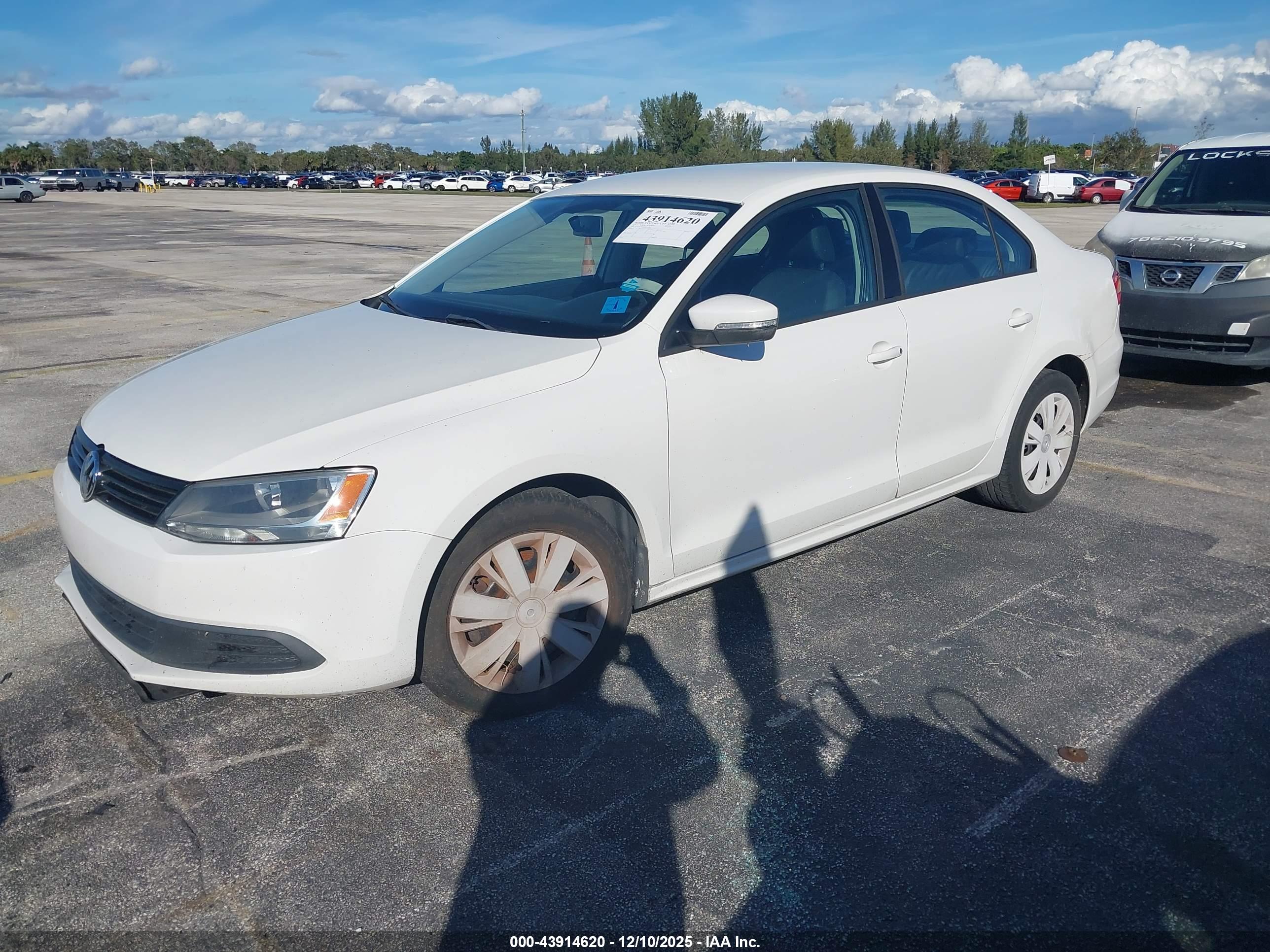 VOLKSWAGEN JETTA image 2