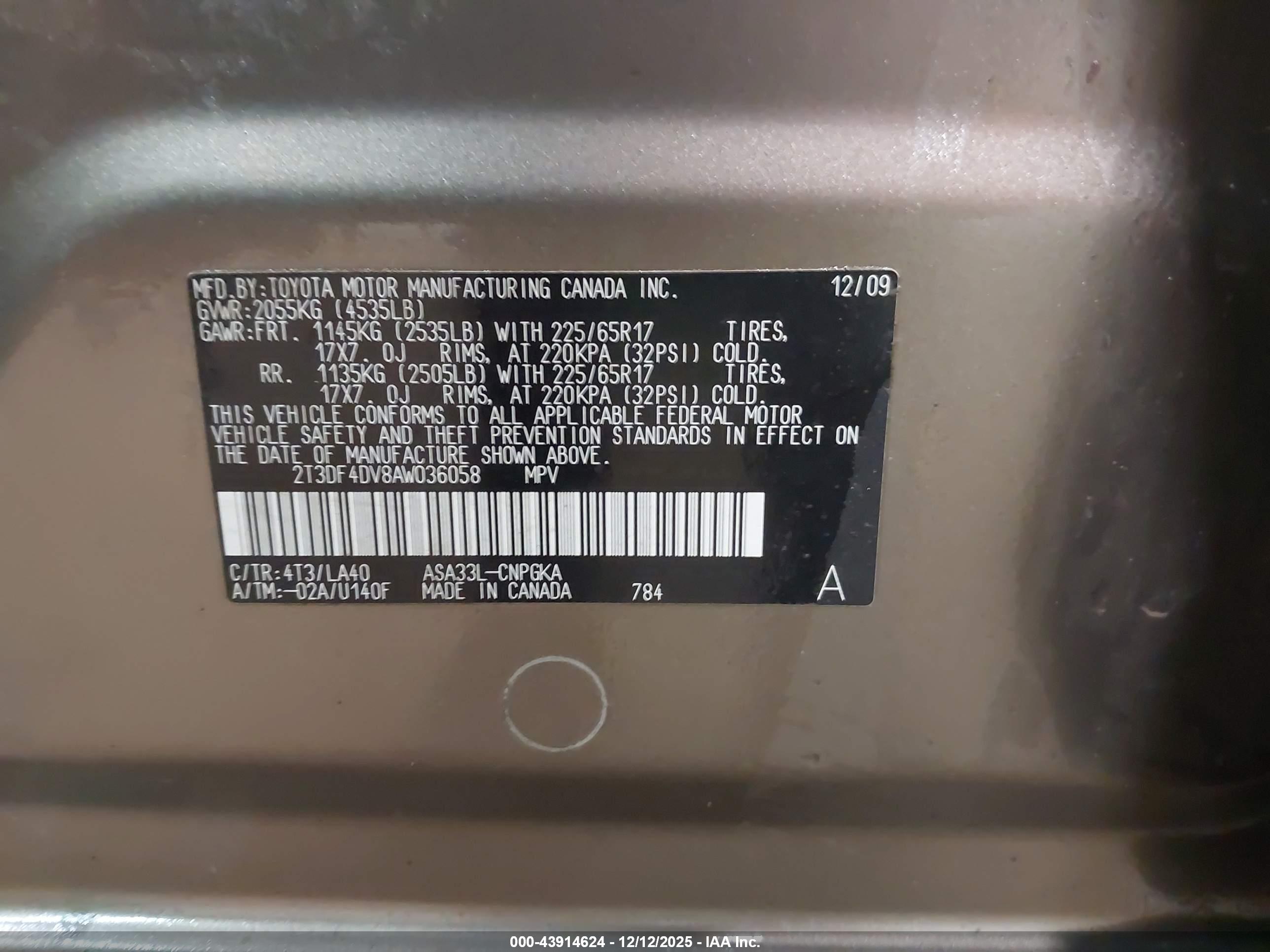 TOYOTA RAV4 image 9