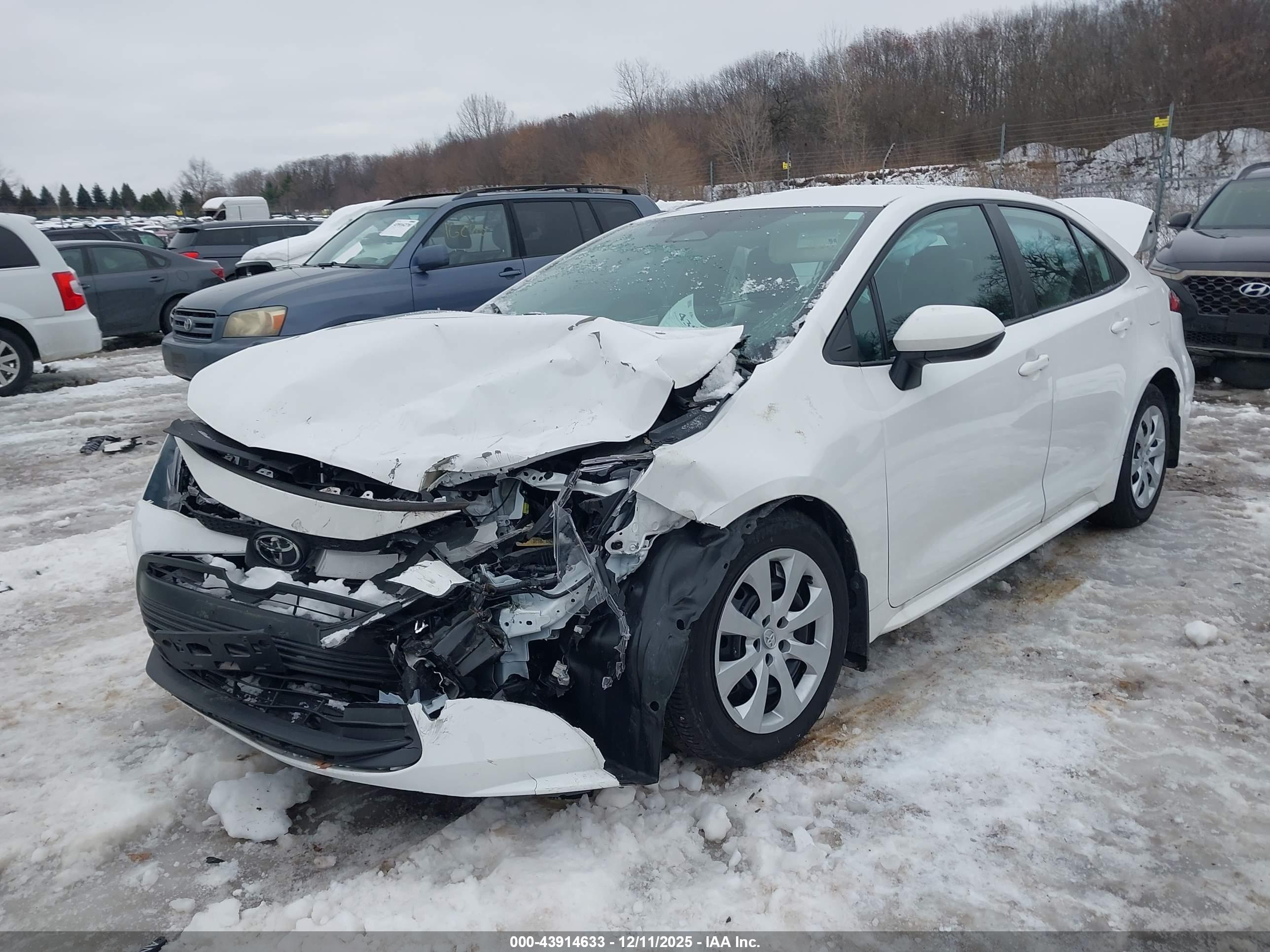 TOYOTA COROLLA image 2