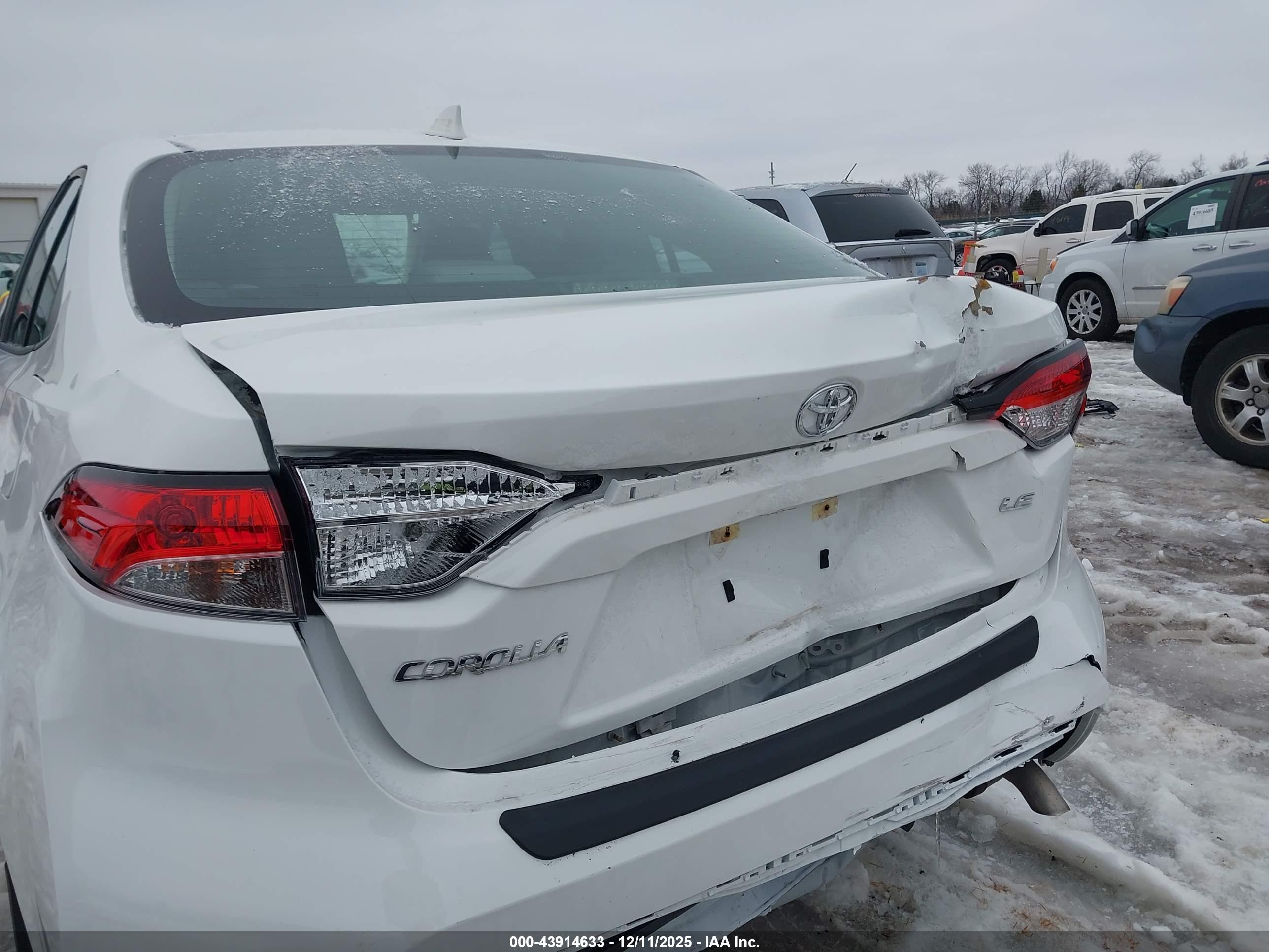TOYOTA COROLLA image 6