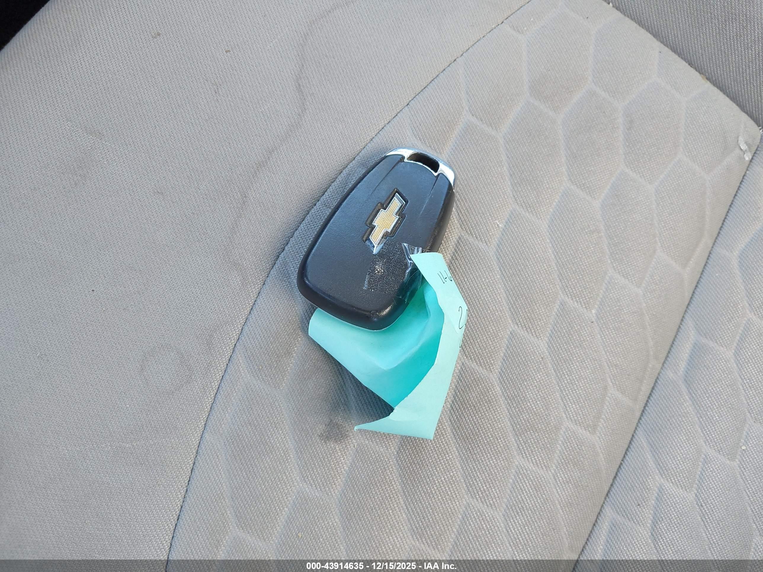 CHEVROLET EQUINOX image 11