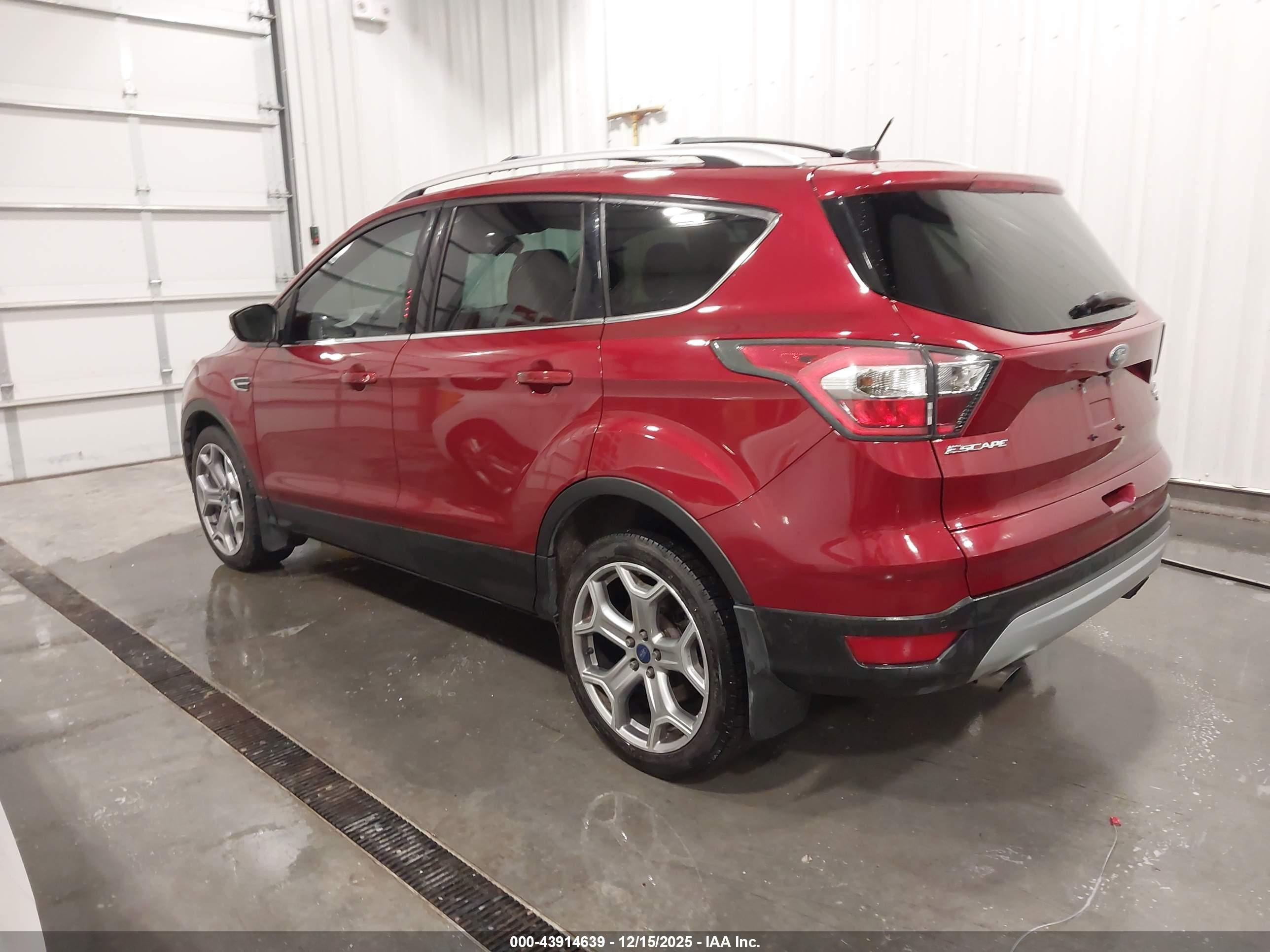 FORD ESCAPE image 3
