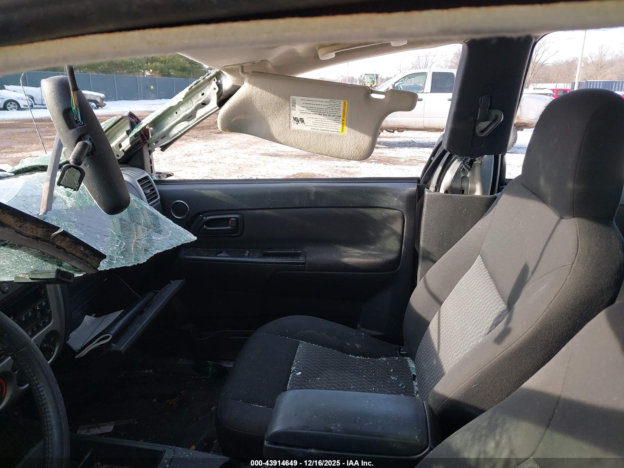 CHEVROLET COLORADO image 5