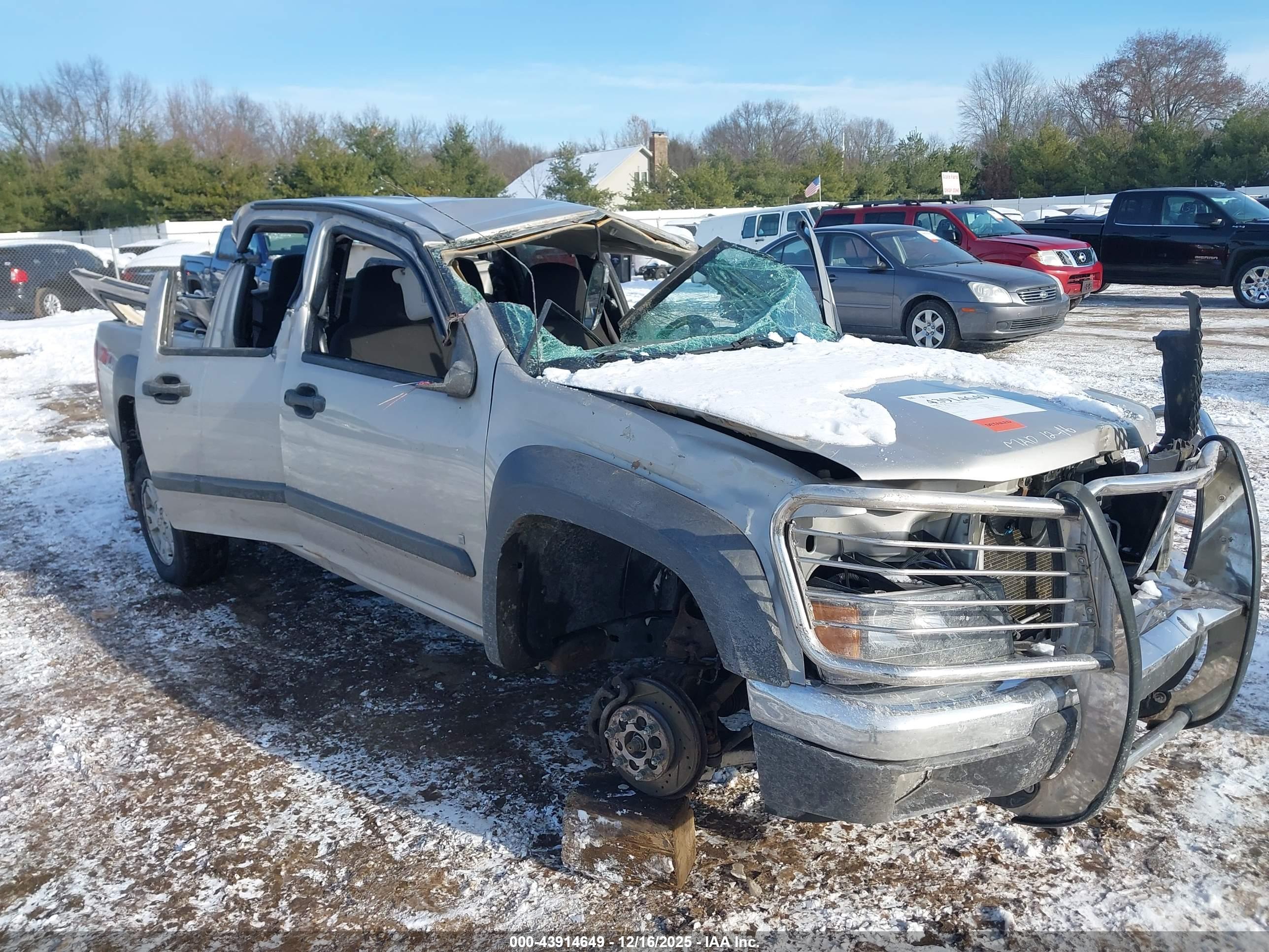 CHEVROLET COLORADO image 6