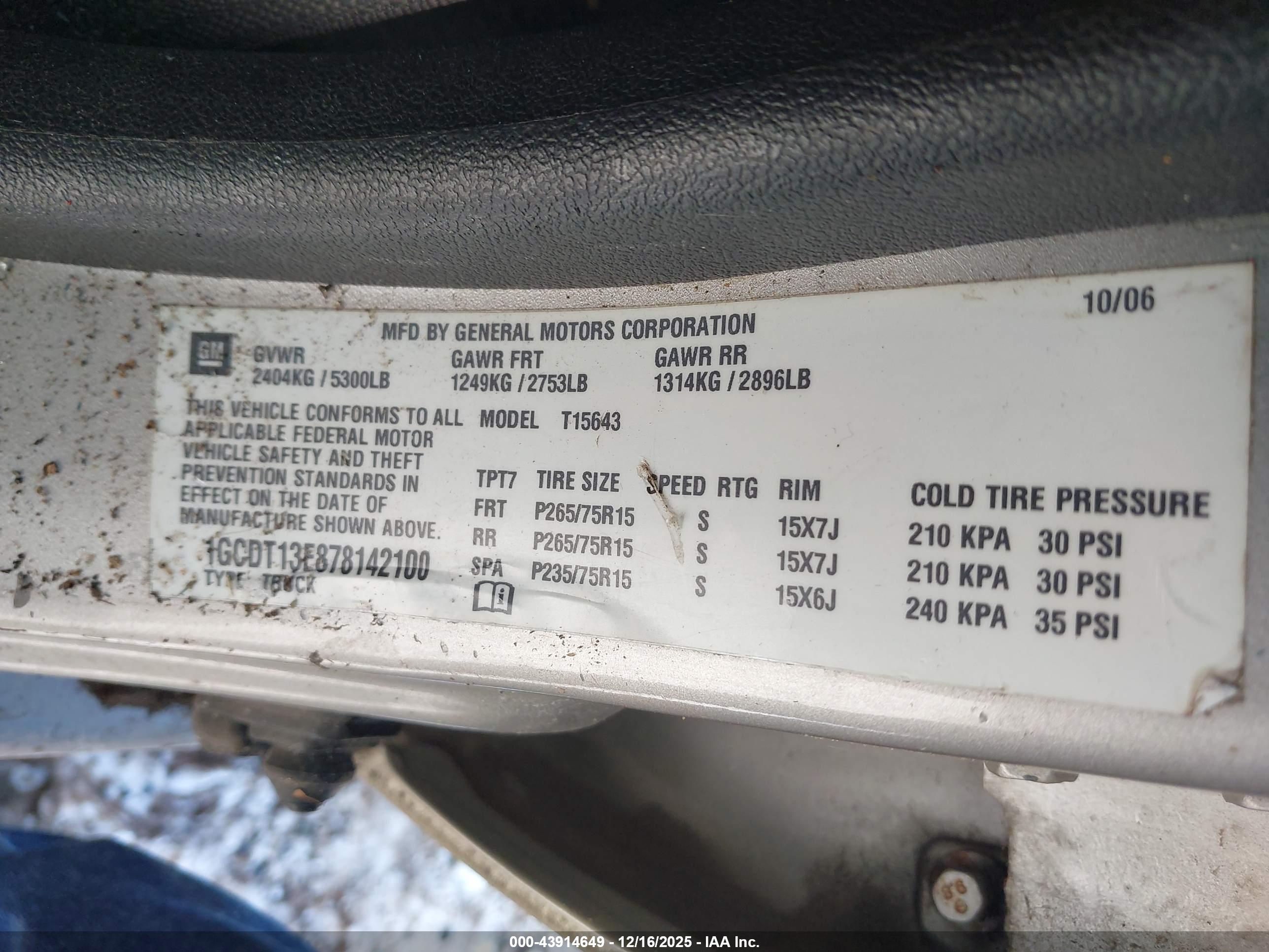 CHEVROLET COLORADO image 9