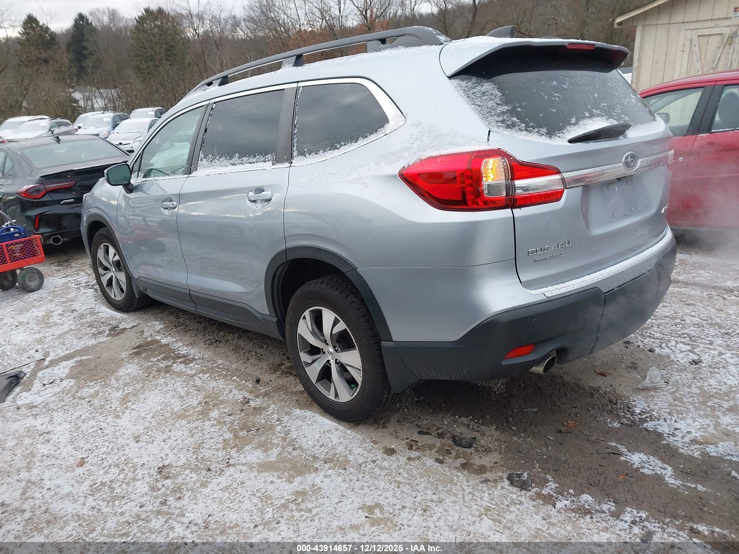 SUBARU ASCENT image 3