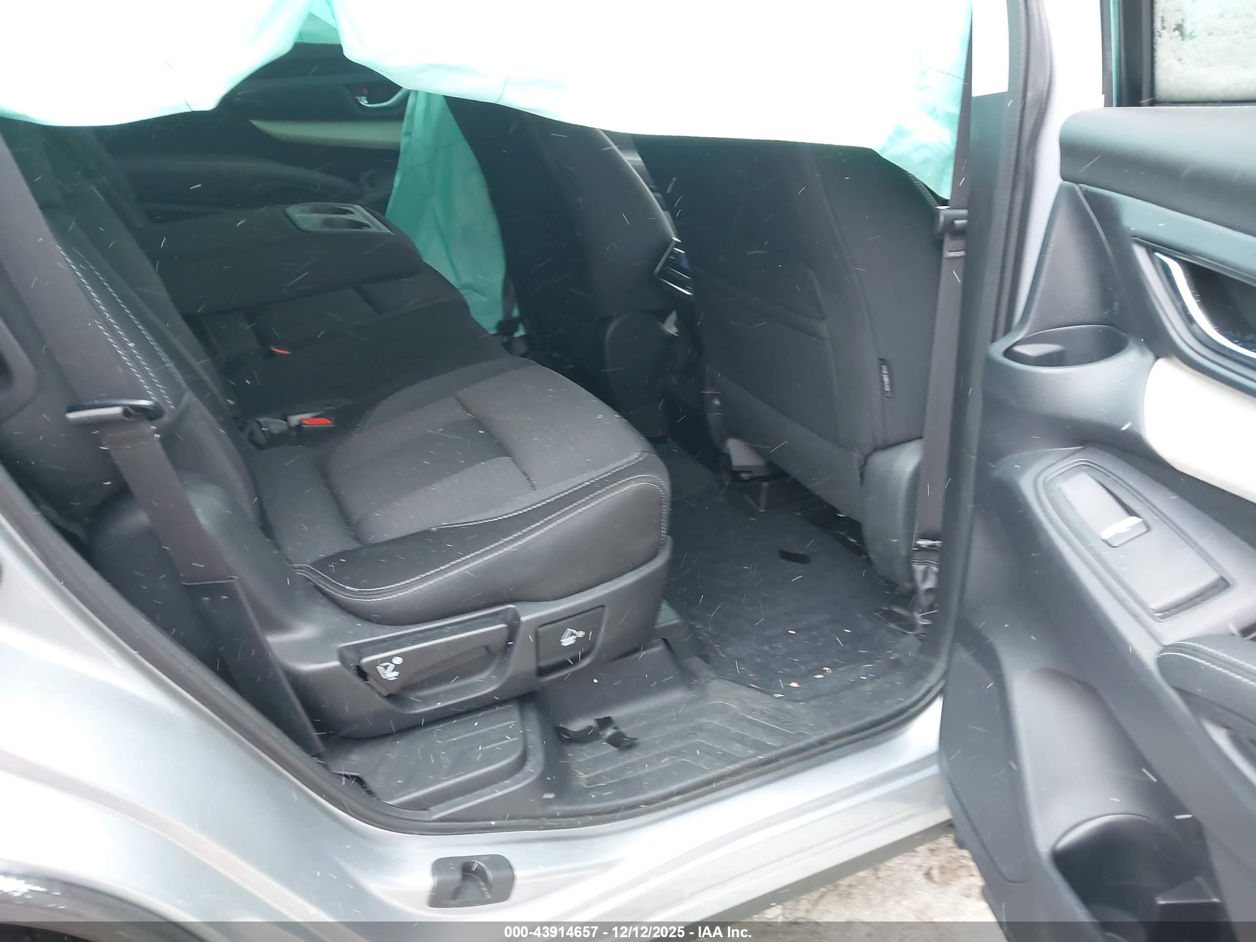 SUBARU ASCENT image 8