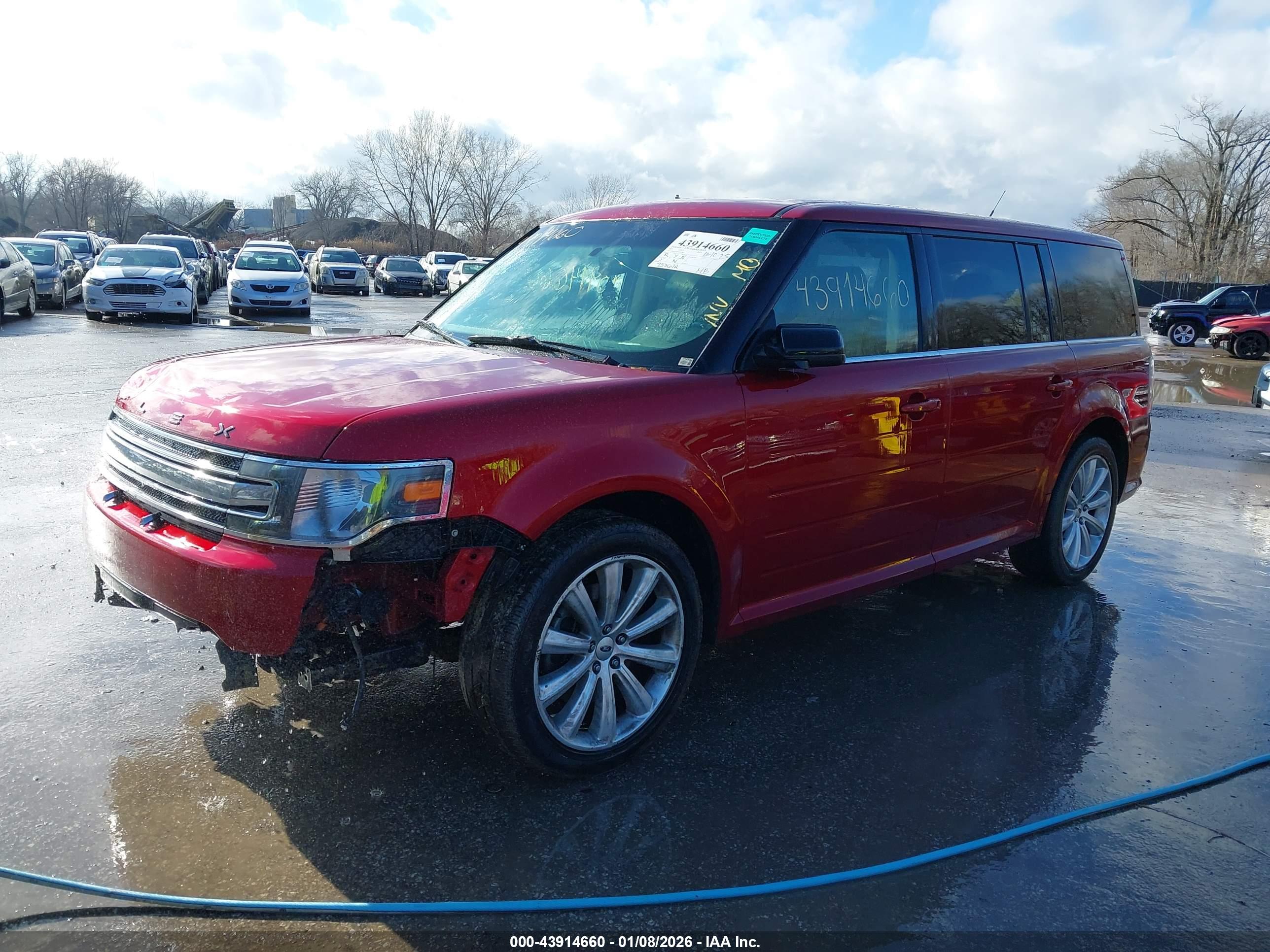 FORD FLEX image 2