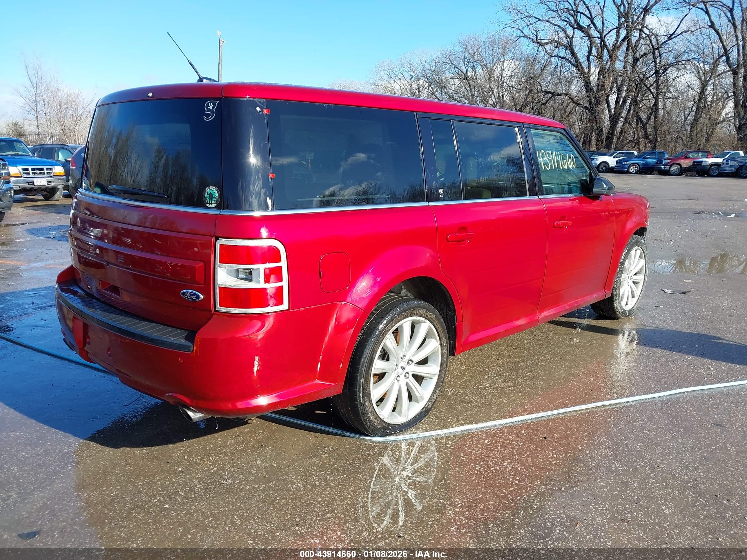 FORD FLEX image 4