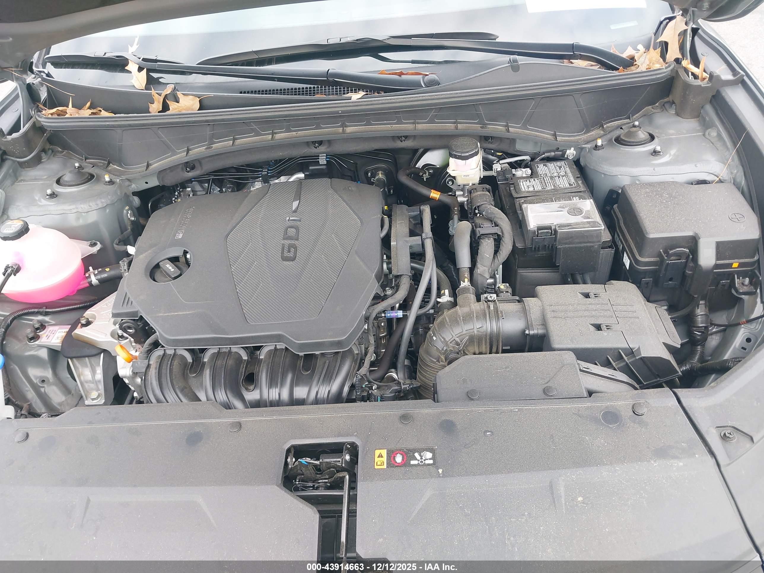 HYUNDAI TUCSON image 10