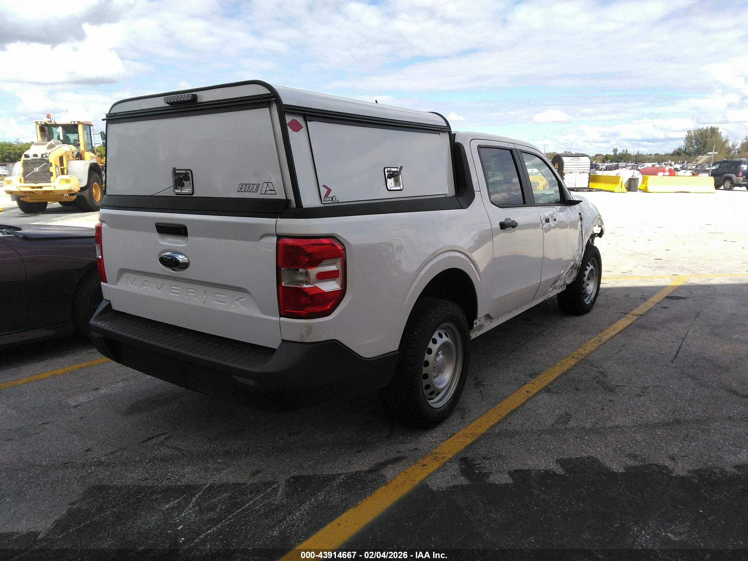 FORD MAVERICK image 4
