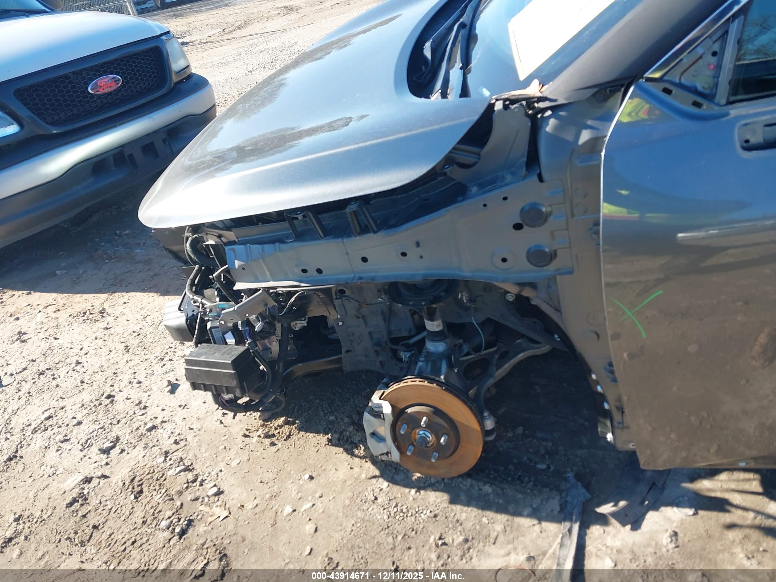 NISSAN ROGUE image 6