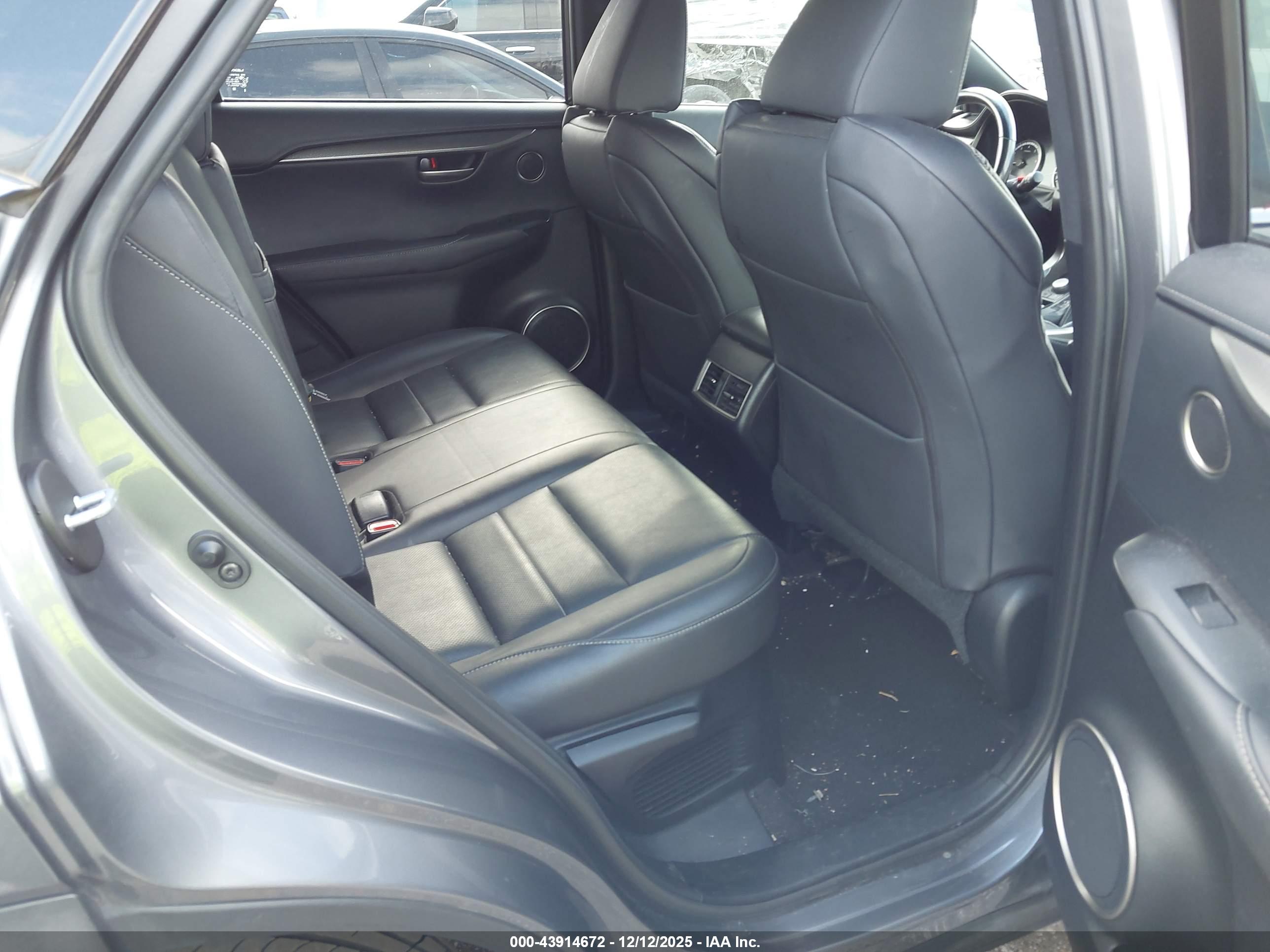 LEXUS NX image 8