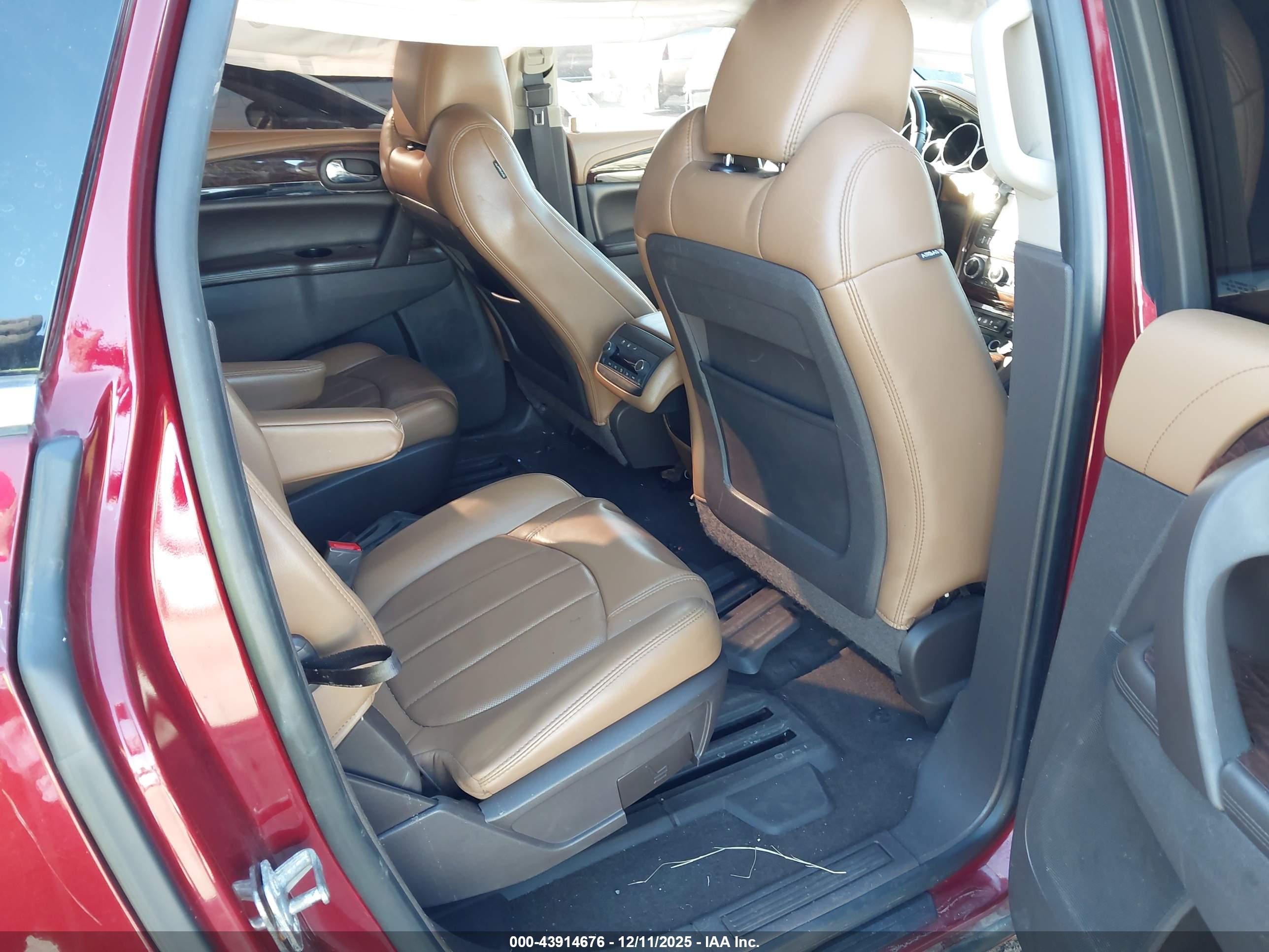 BUICK ENCLAVE image 8