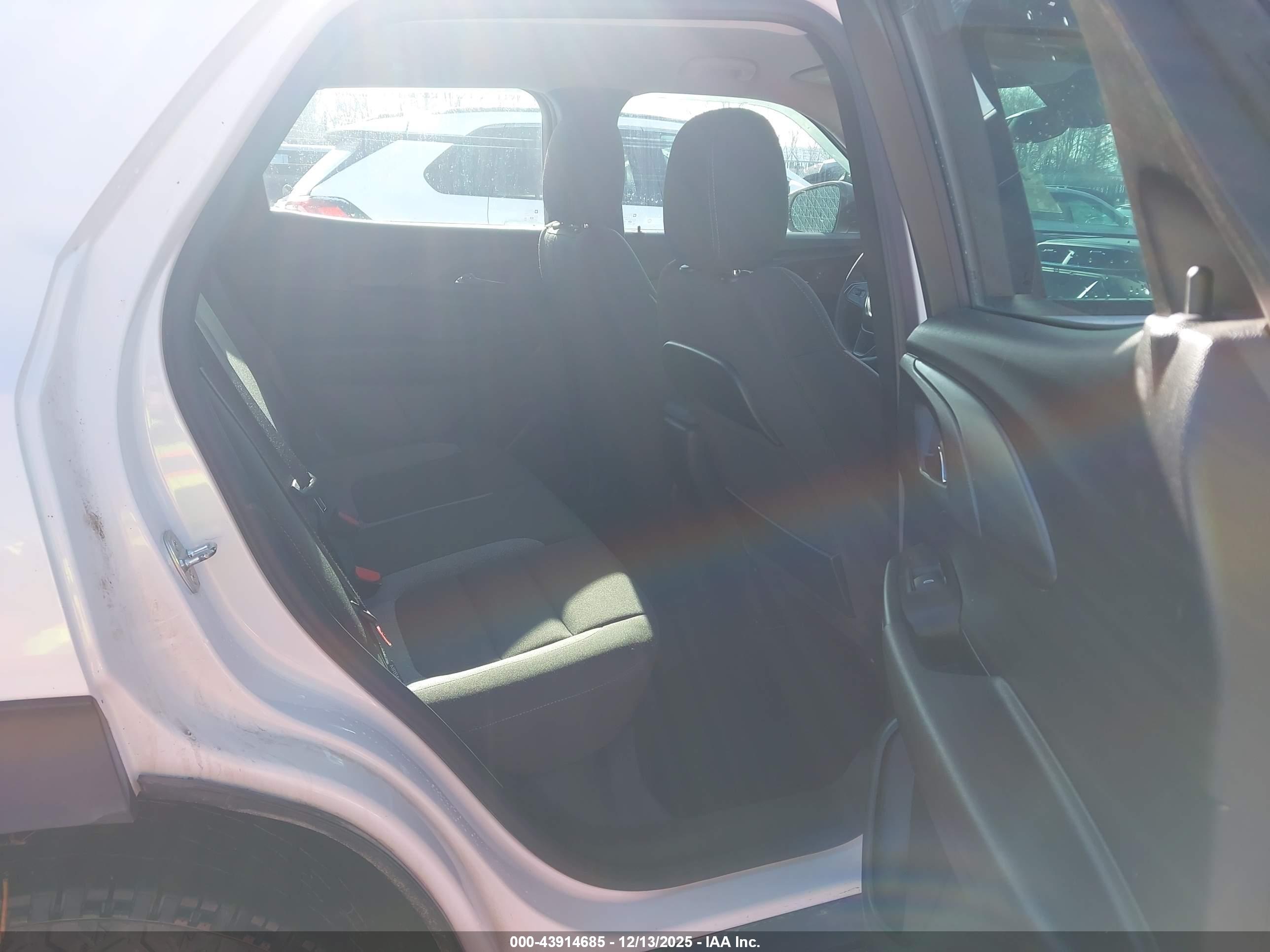 CHEVROLET TRAILBLAZER image 8