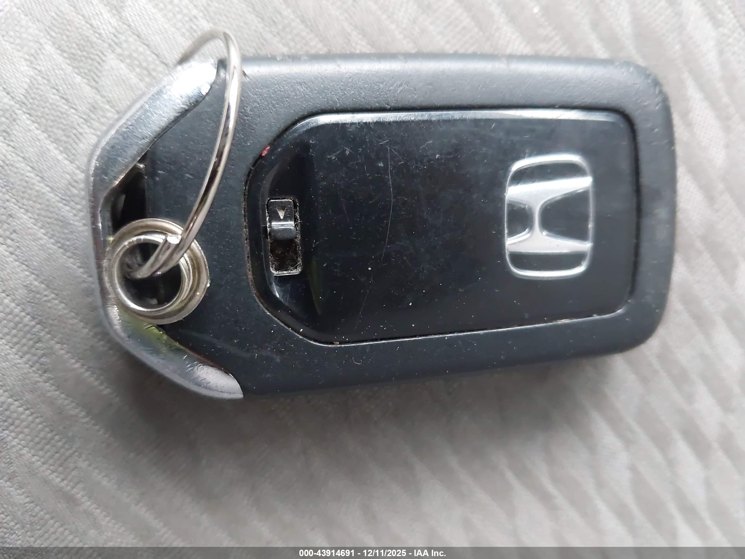 HONDA CIVIC image 11