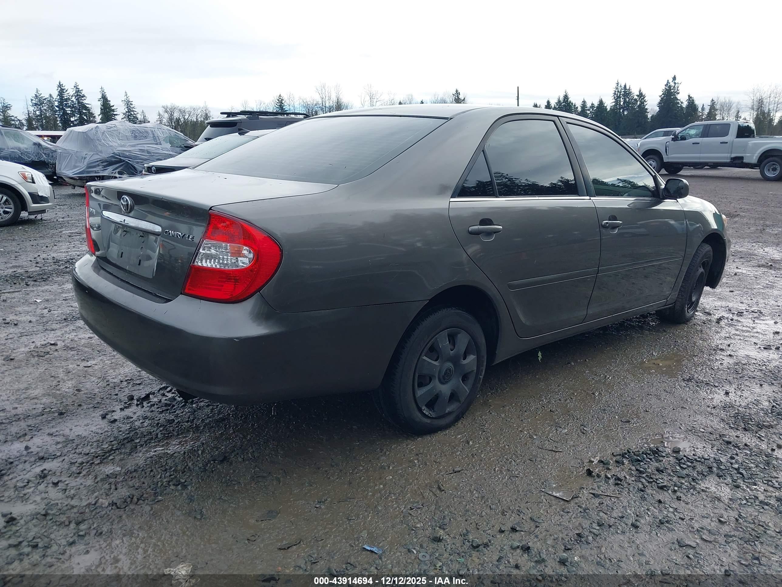 TOYOTA CAMRY image 4