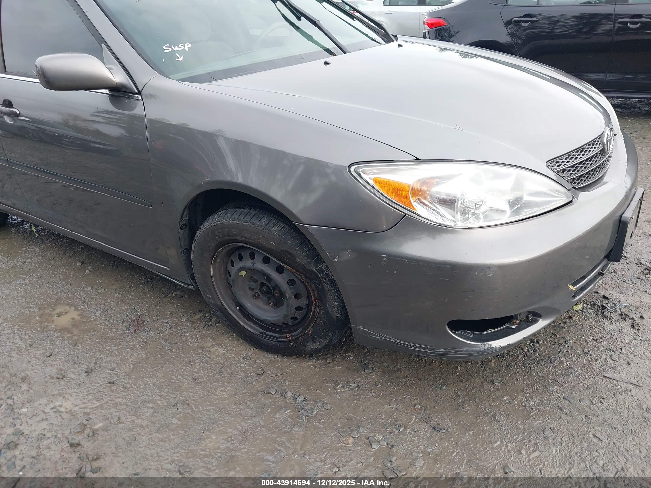 TOYOTA CAMRY image 6